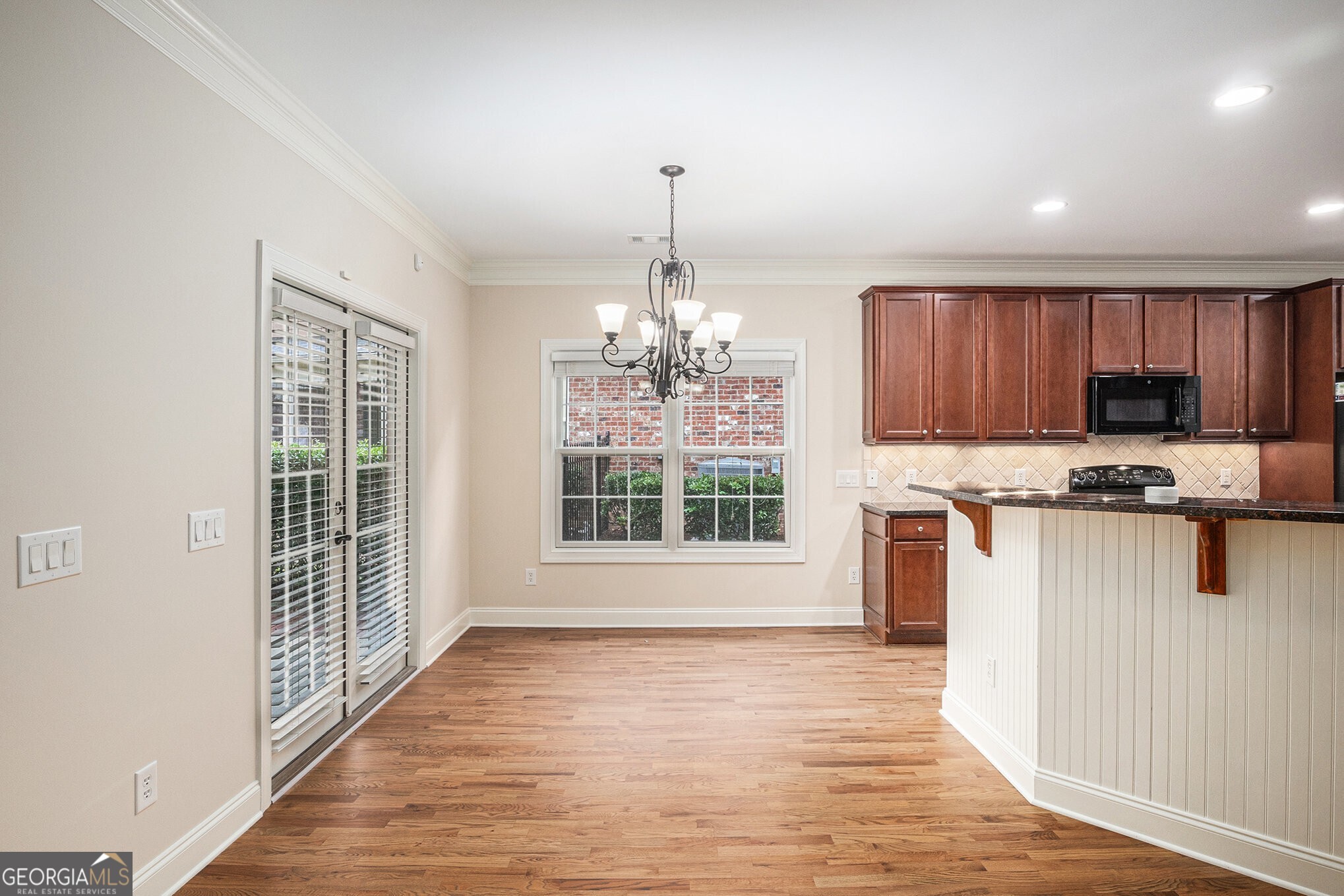 439 Bishopton Street