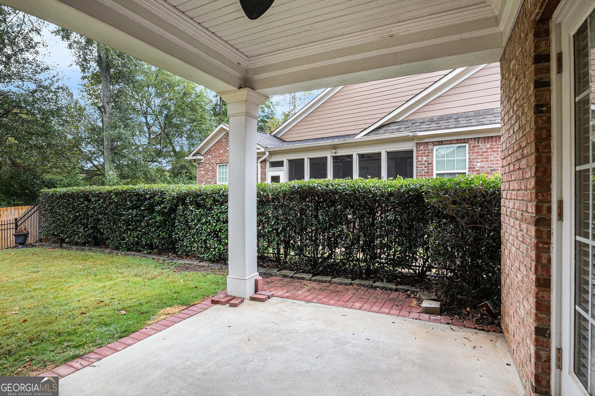 439 Bishopton Street