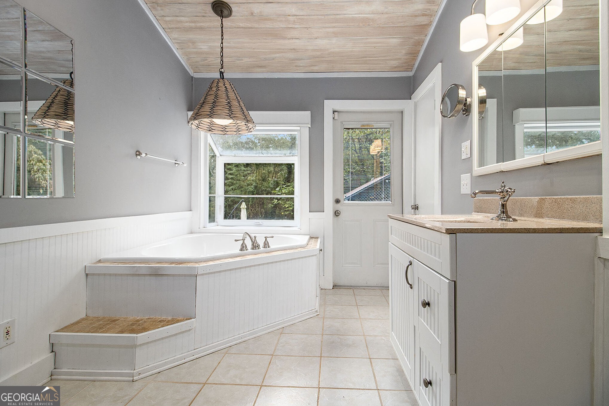 1187 Silver Hill Road