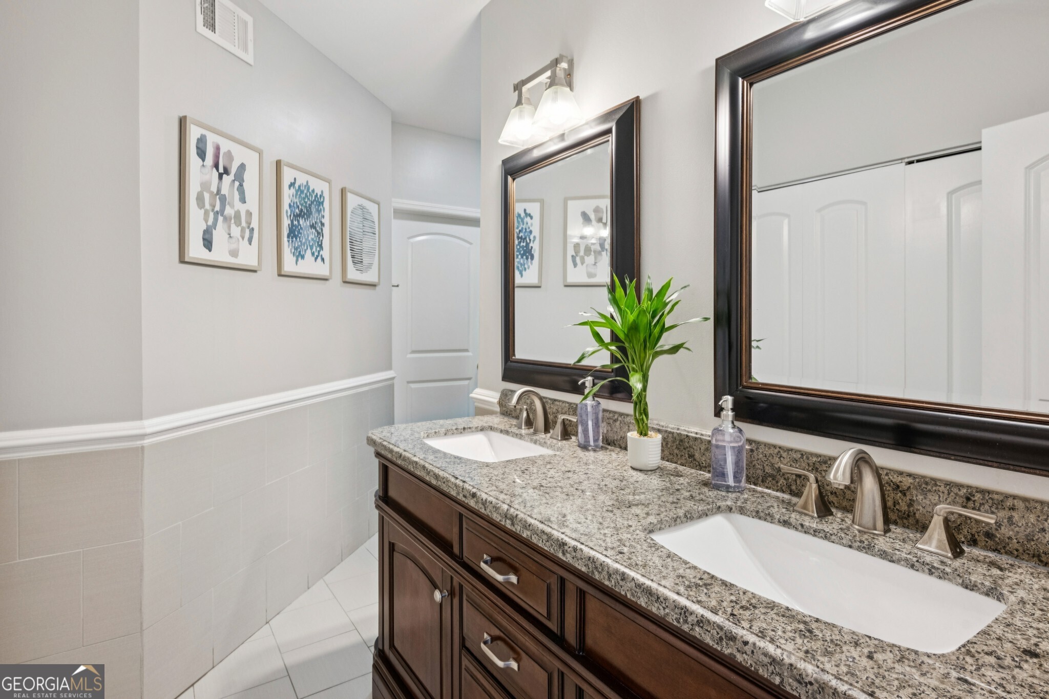 175 15th Street NE # 201