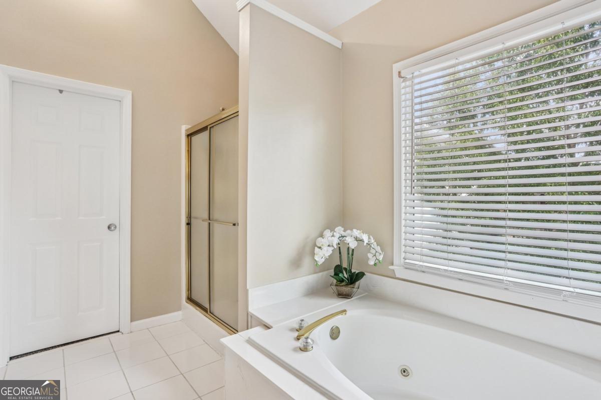 611 Alexander Farms Lane SW