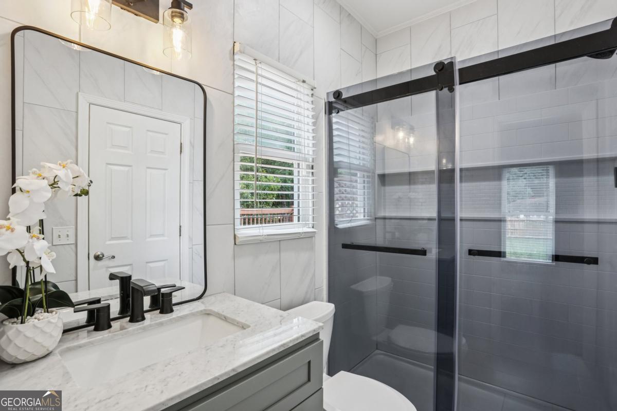 611 Alexander Farms Lane SW