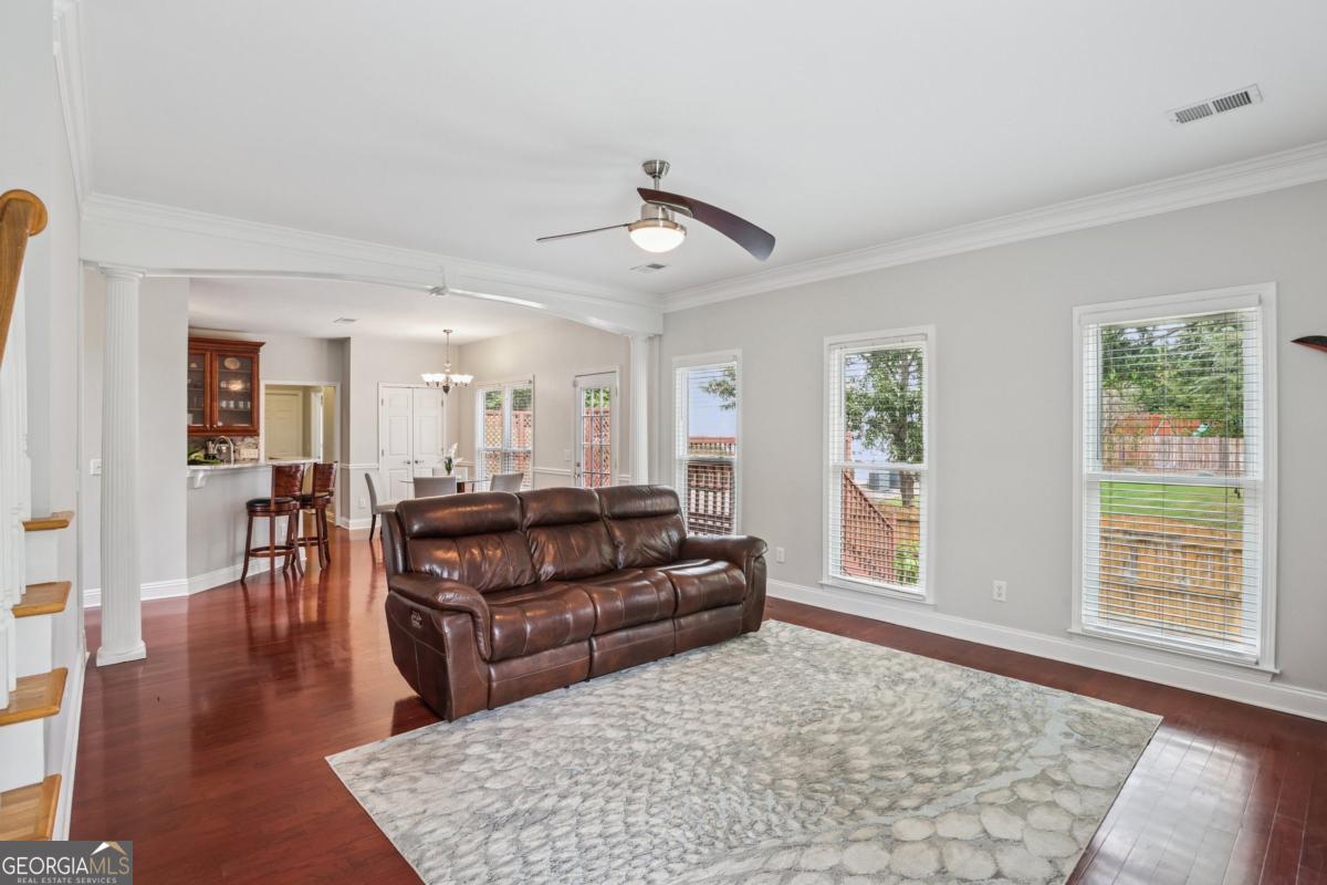 611 Alexander Farms Lane SW