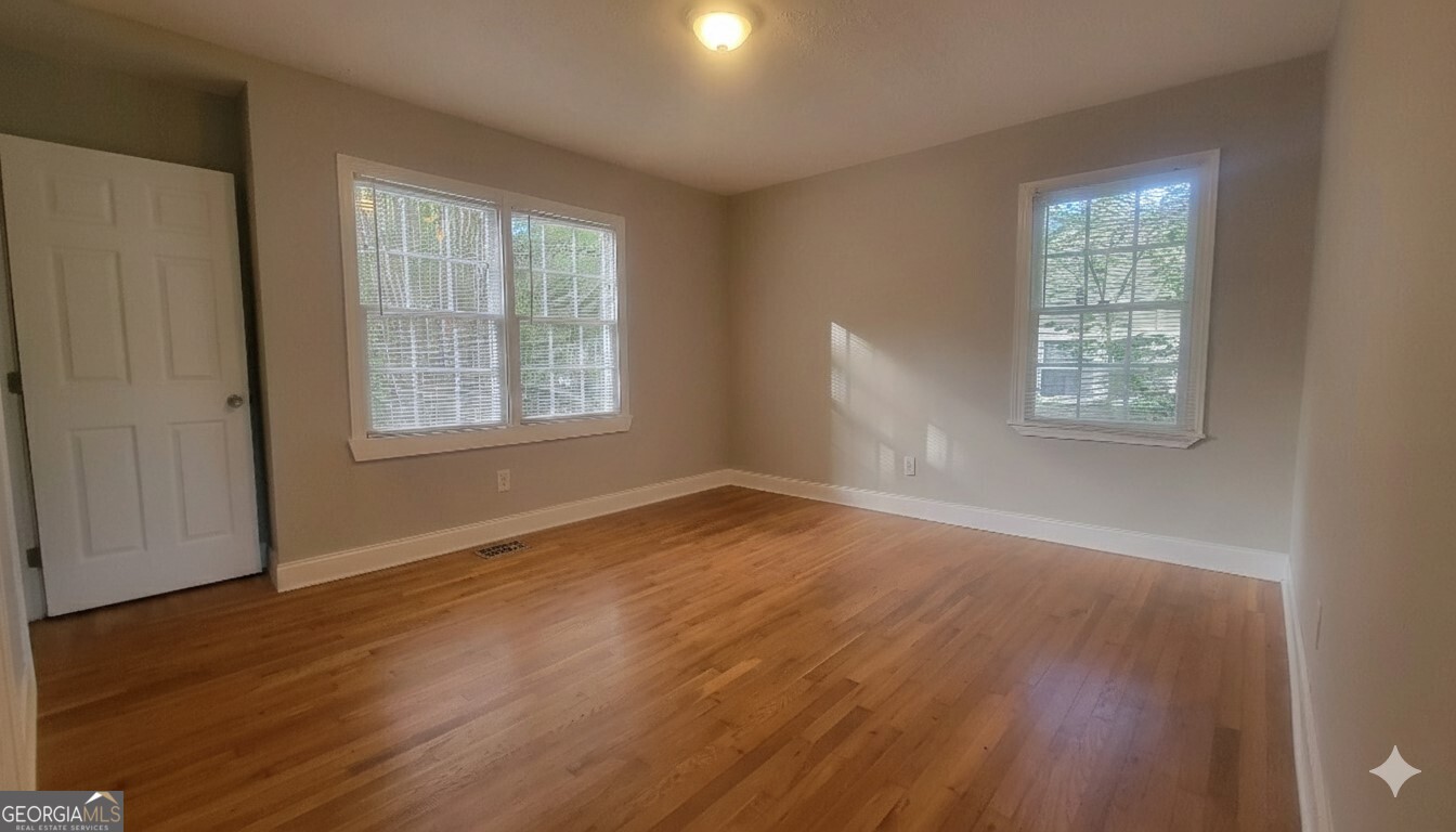 854 Fayetteville Road SE