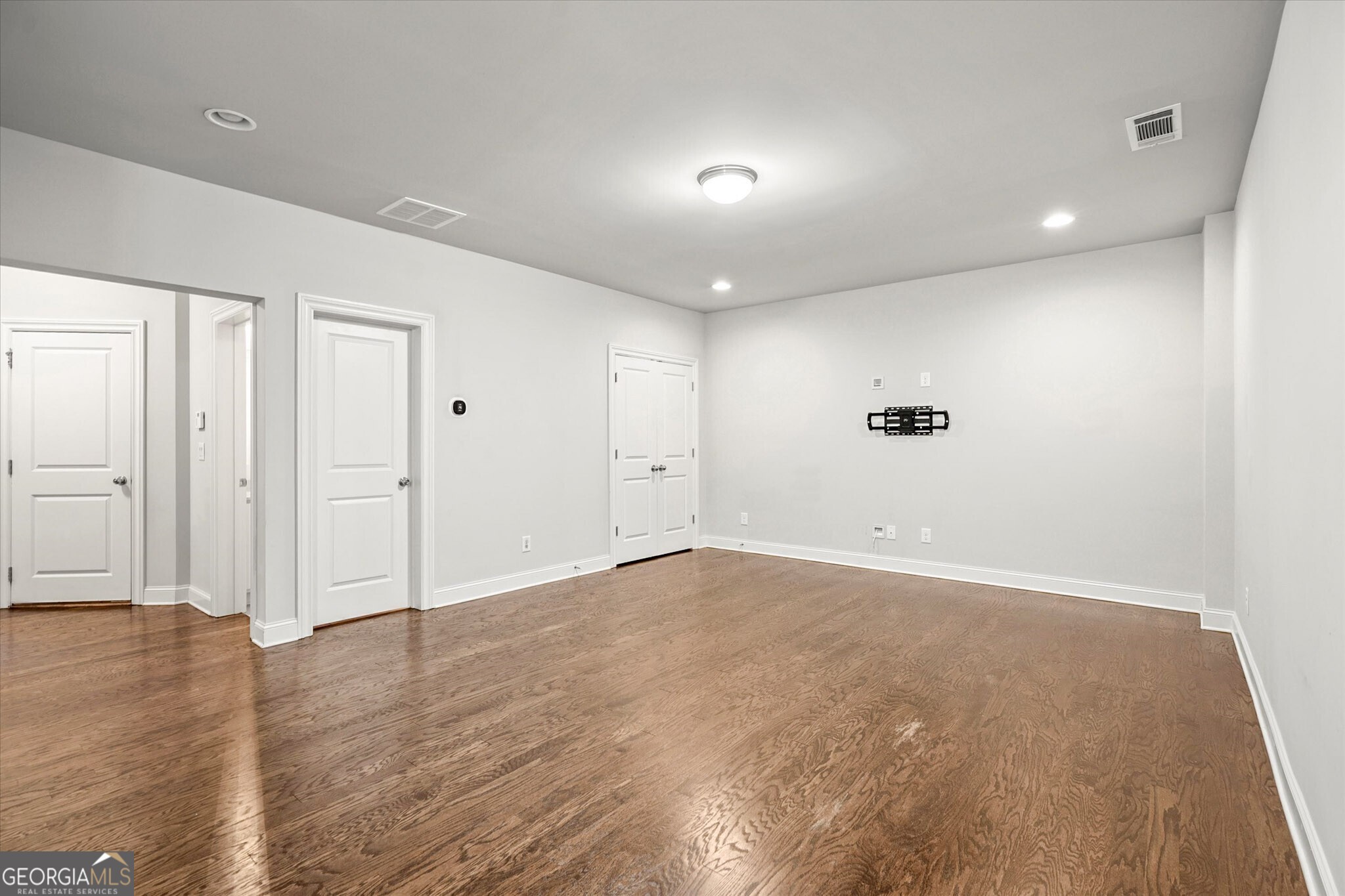 2531 Skyland Drive NE