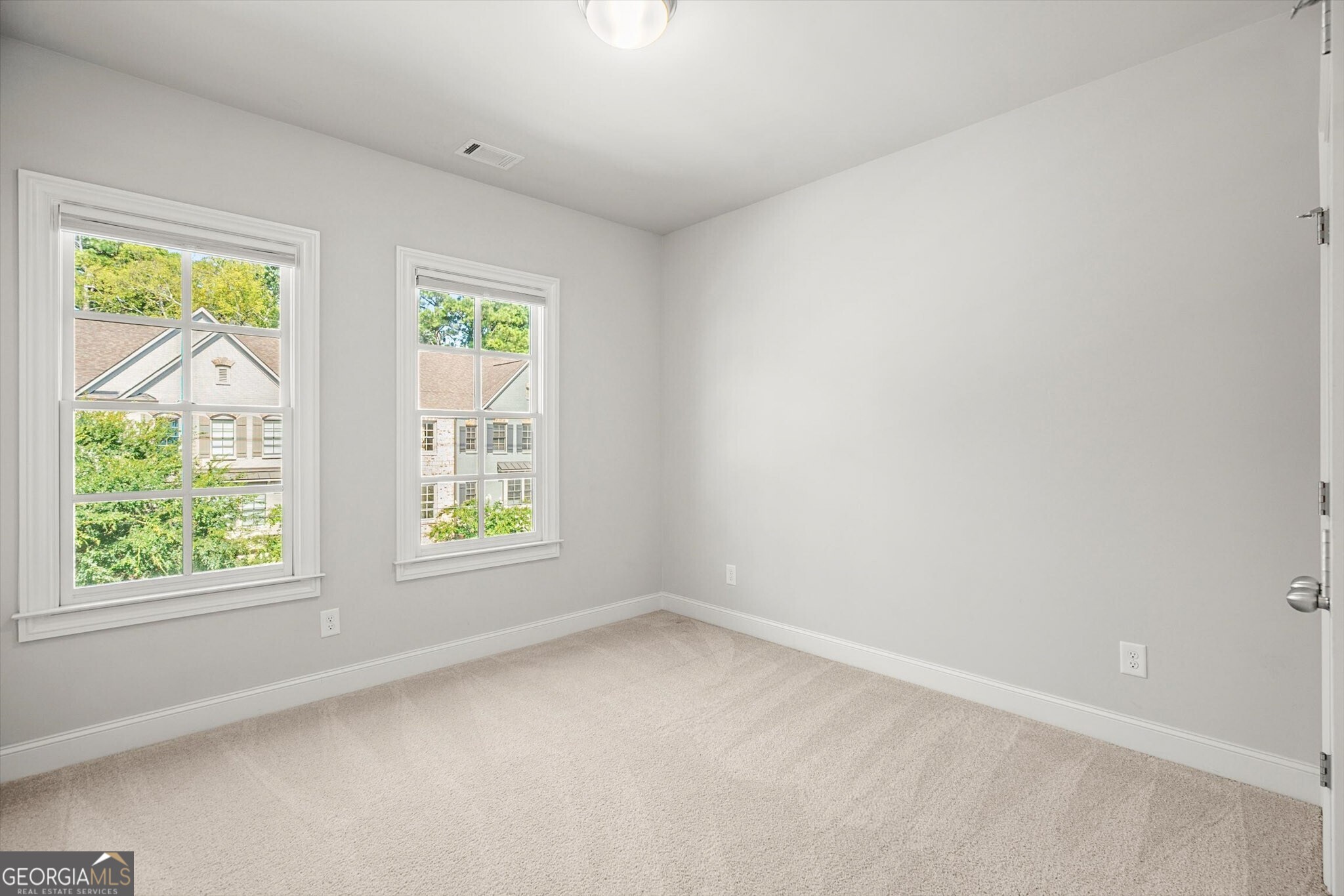 2531 Skyland Drive NE