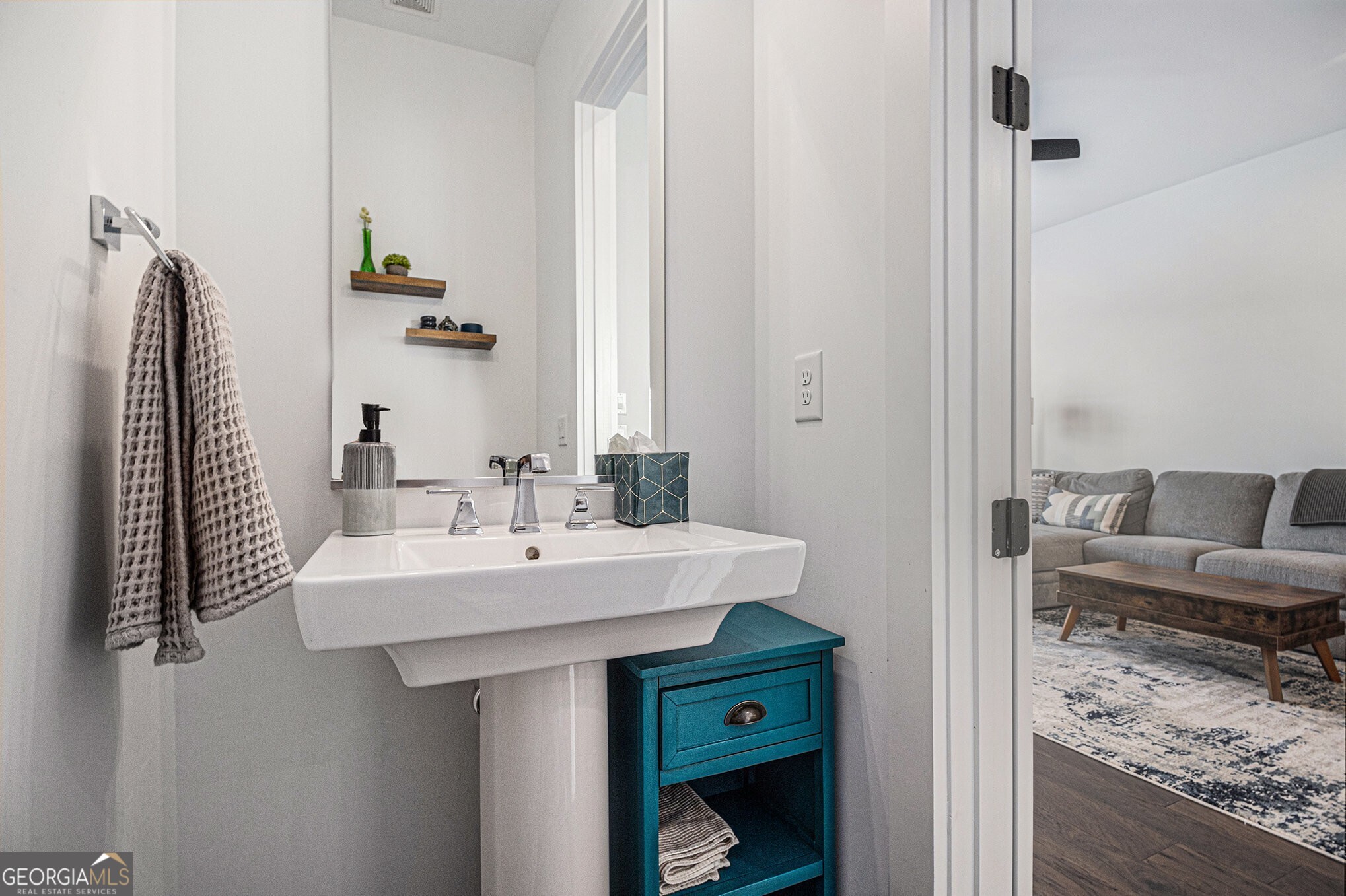 366 Gibson Street SE