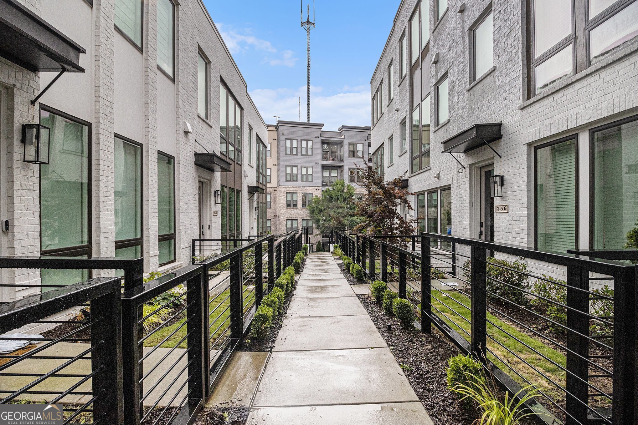 366 Gibson Street SE