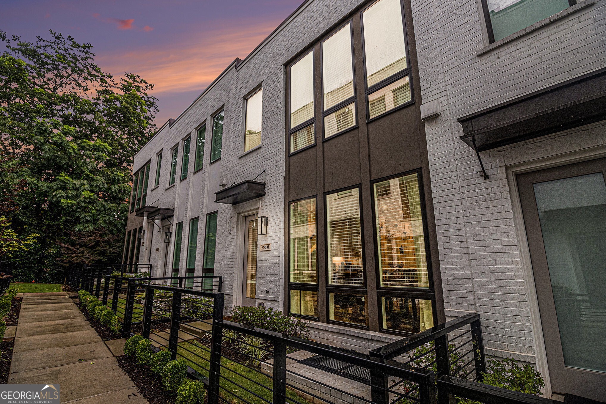 366 Gibson Street SE