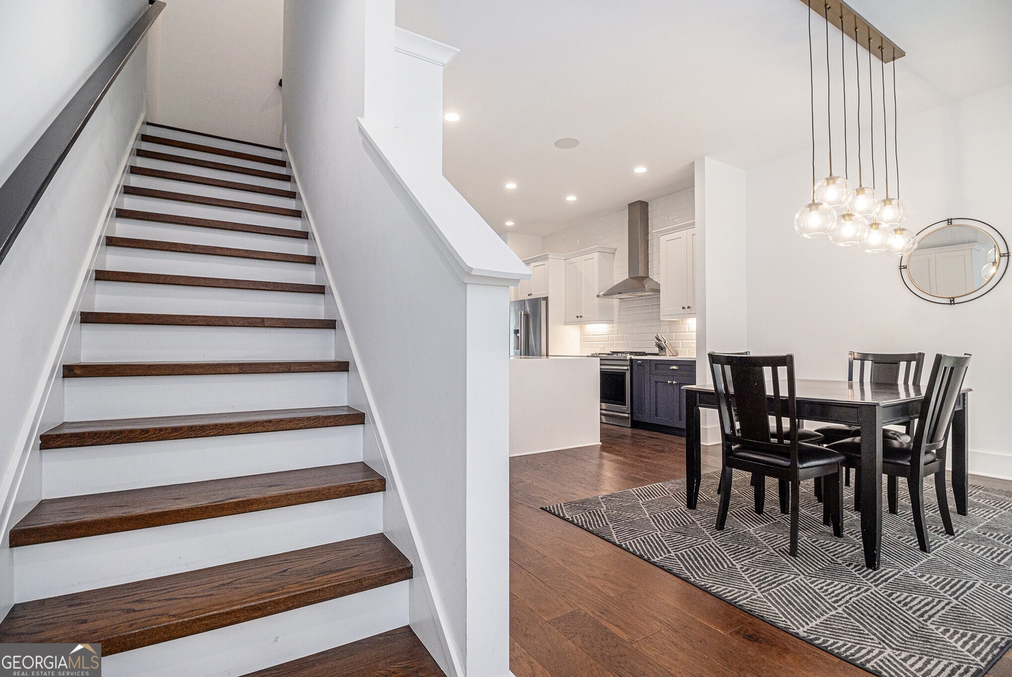 366 Gibson Street SE