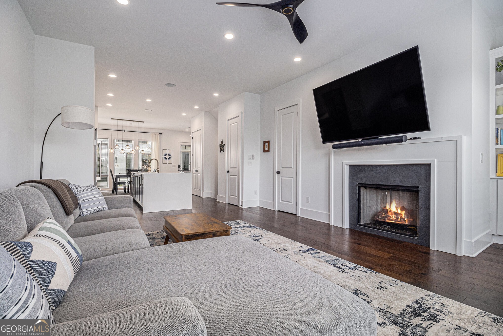 366 Gibson Street SE