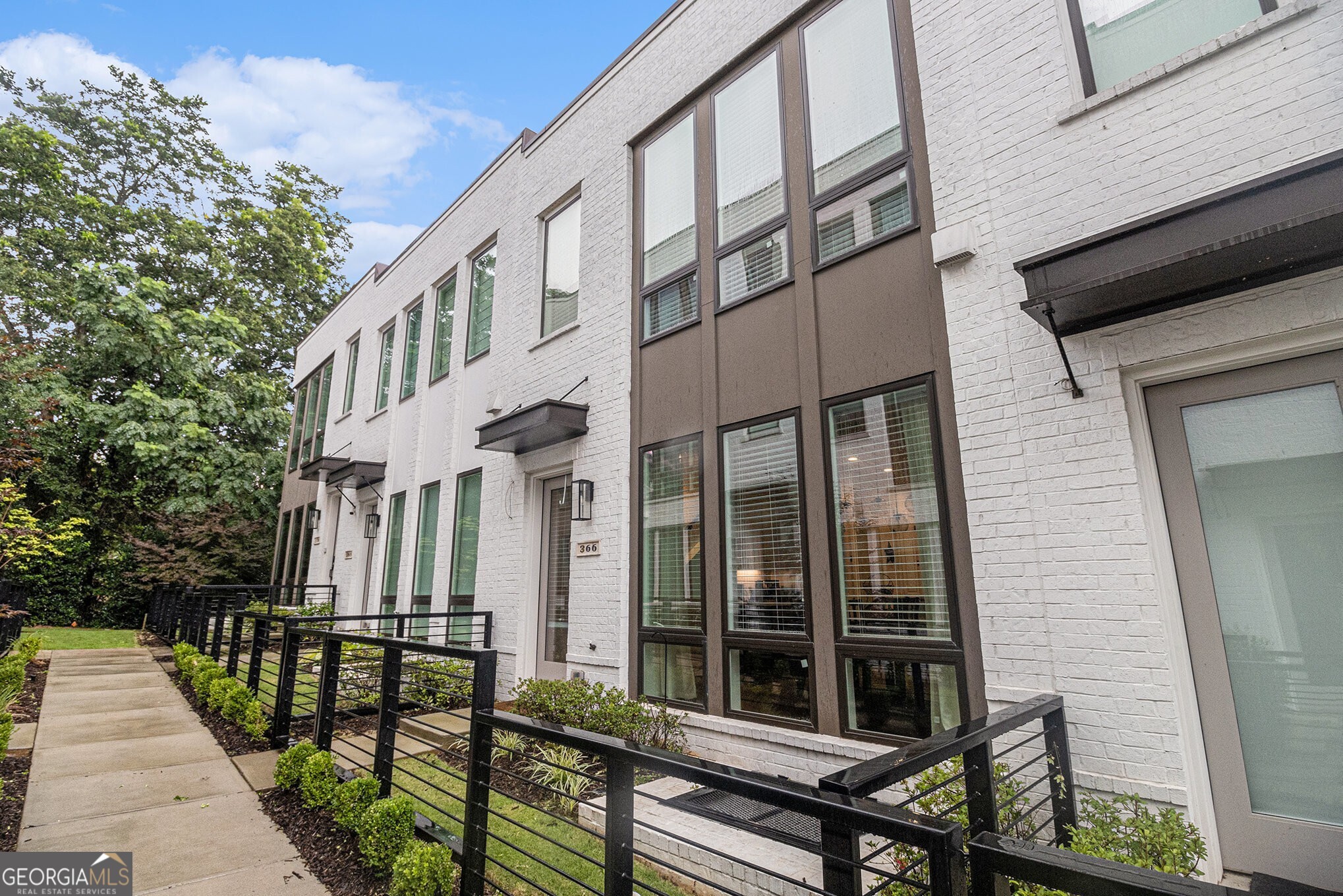 366 Gibson Street SE