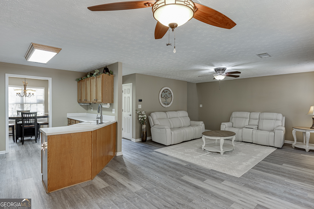 4693 Devencrest Lane