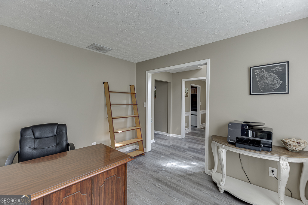 4693 Devencrest Lane