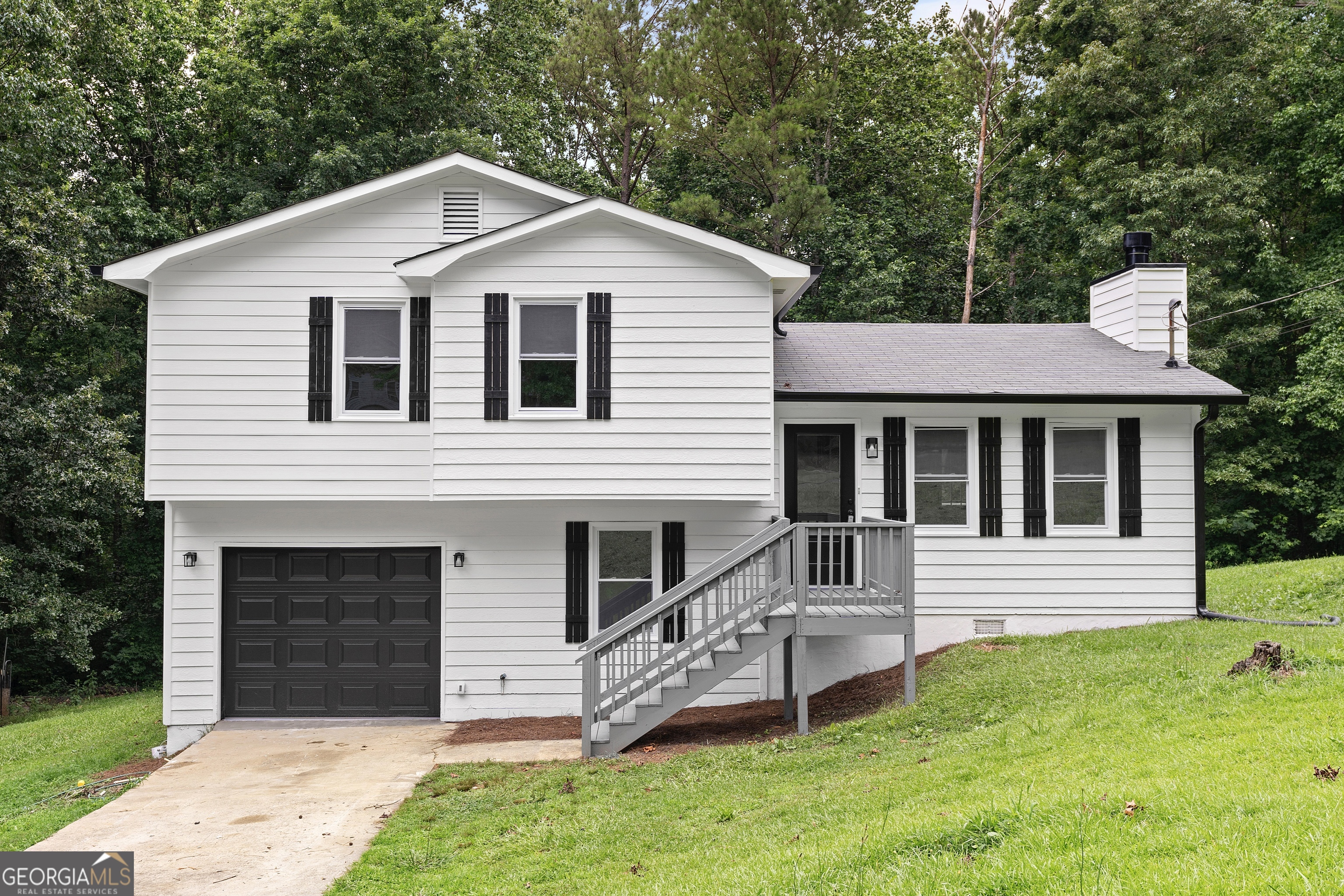 195 Beverly Park Court