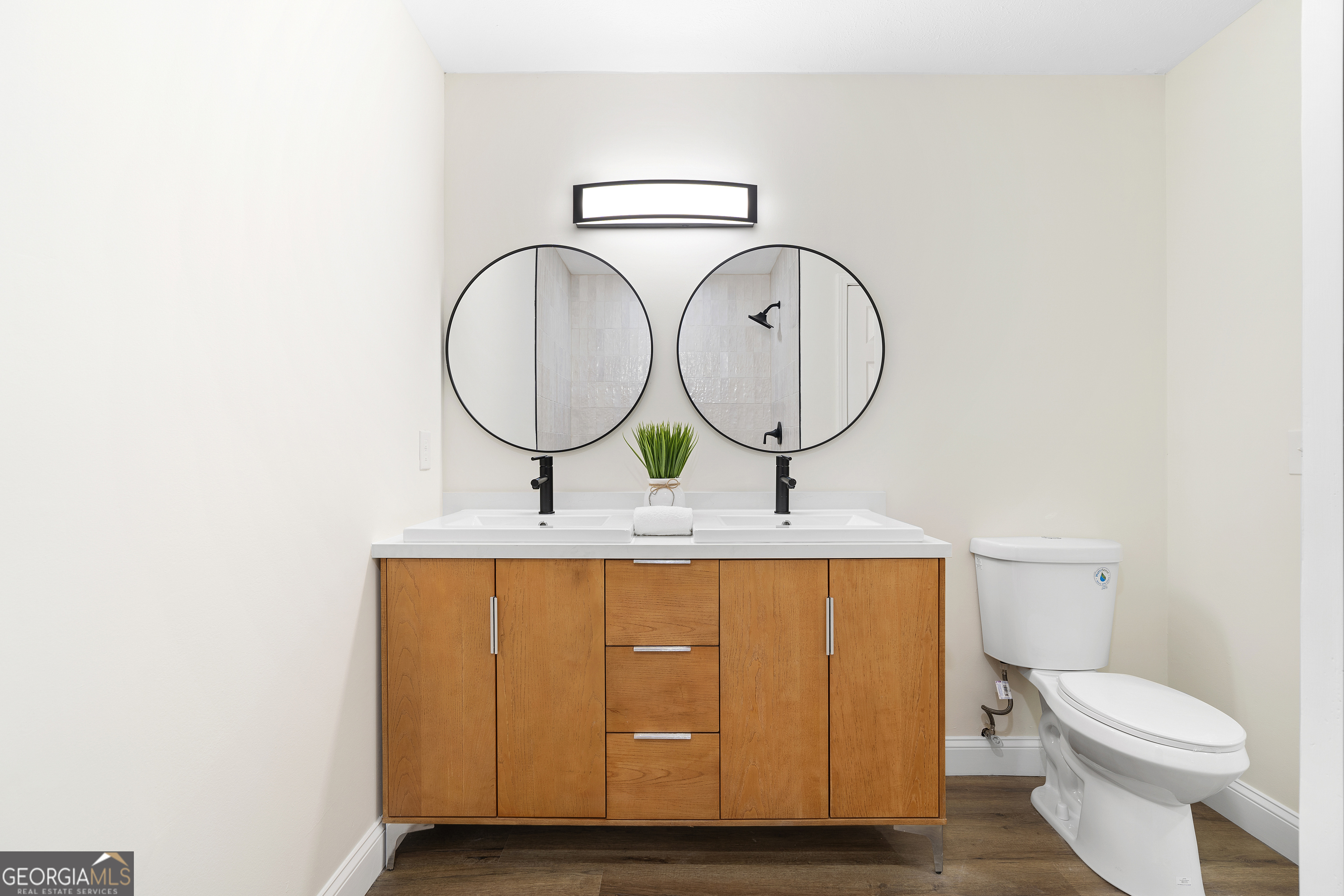 195 Beverly Park Court