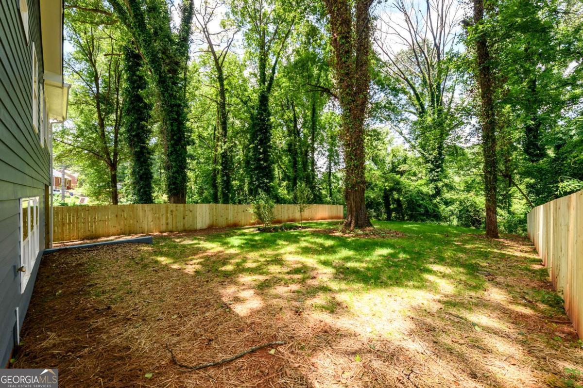 387 Hillside Drive SW