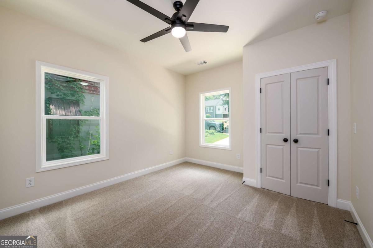 387 Hillside Drive SW