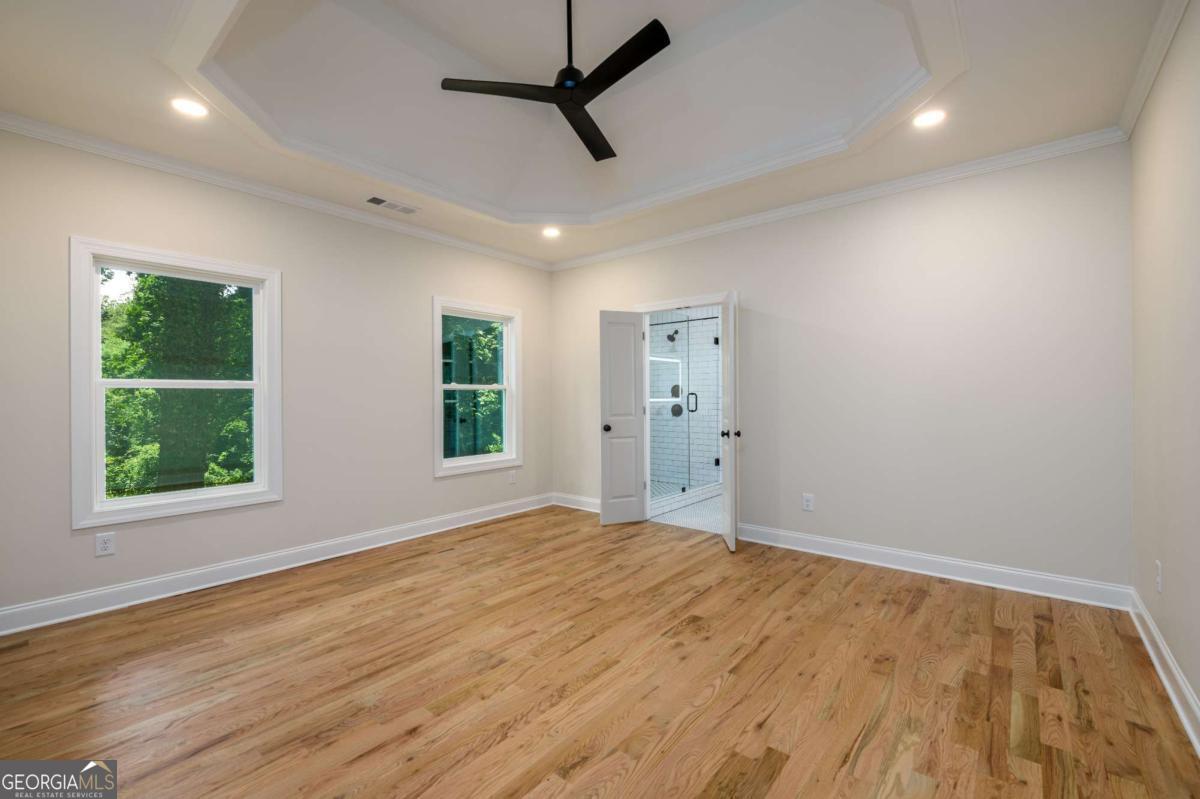 387 Hillside Drive SW