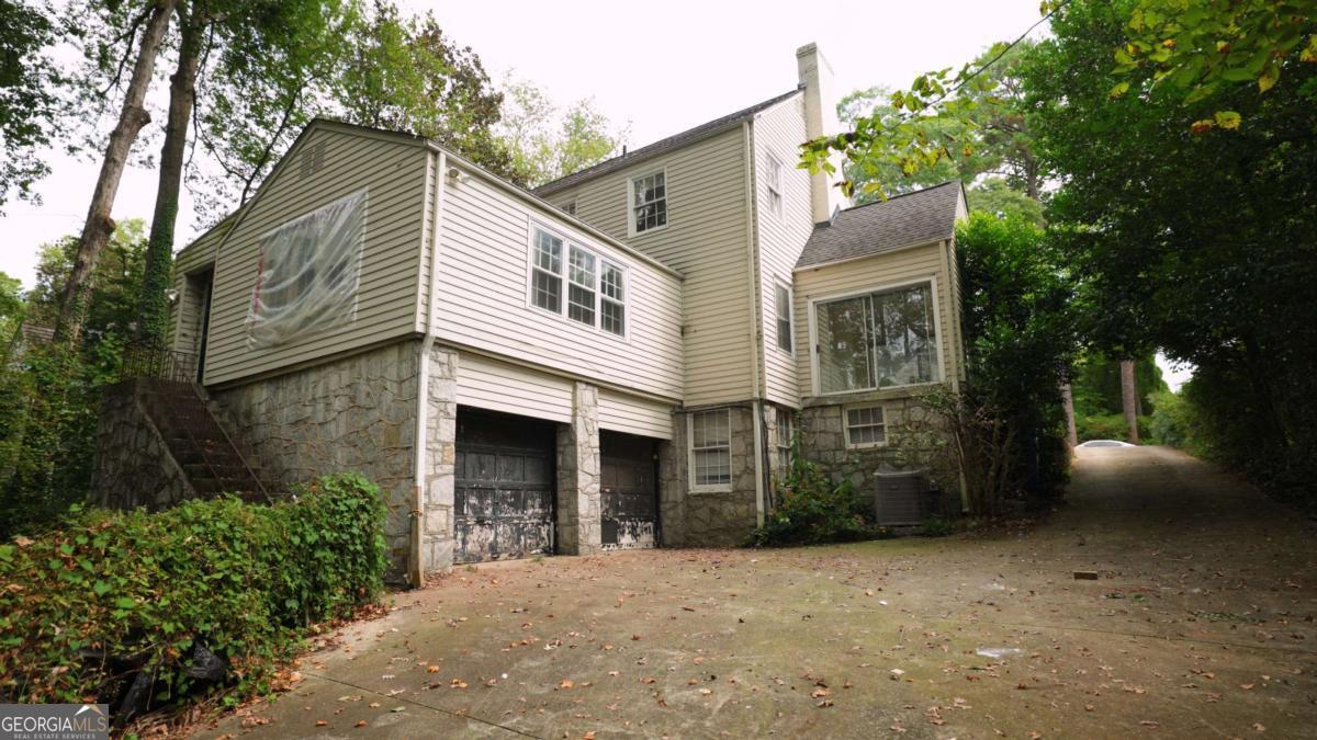 2492 Alton Road NW
