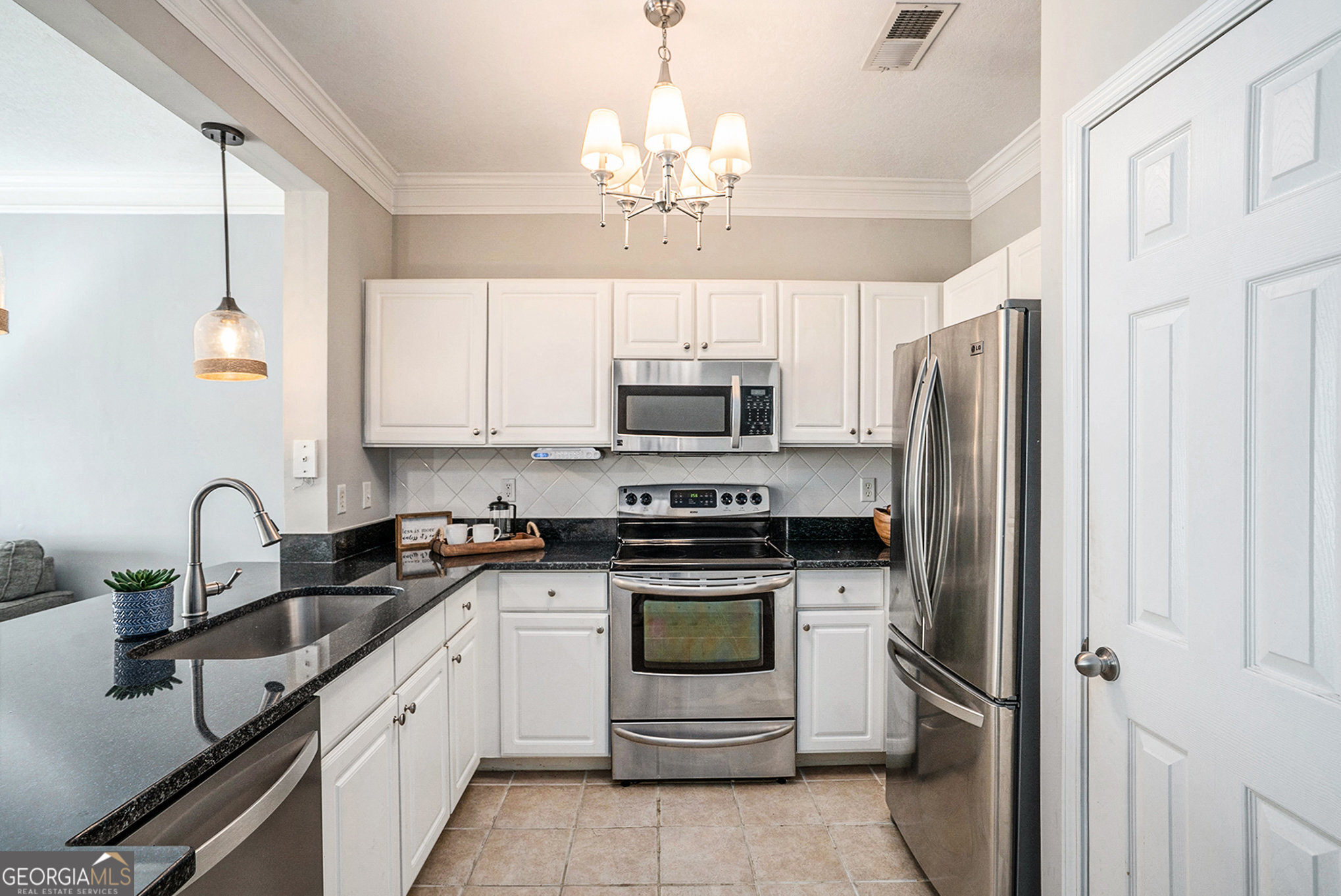 1108 Westchester Ridge NE