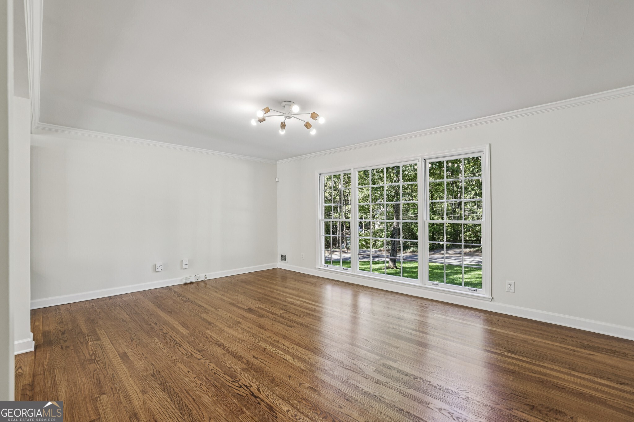 4082 McClatchey Circle NE