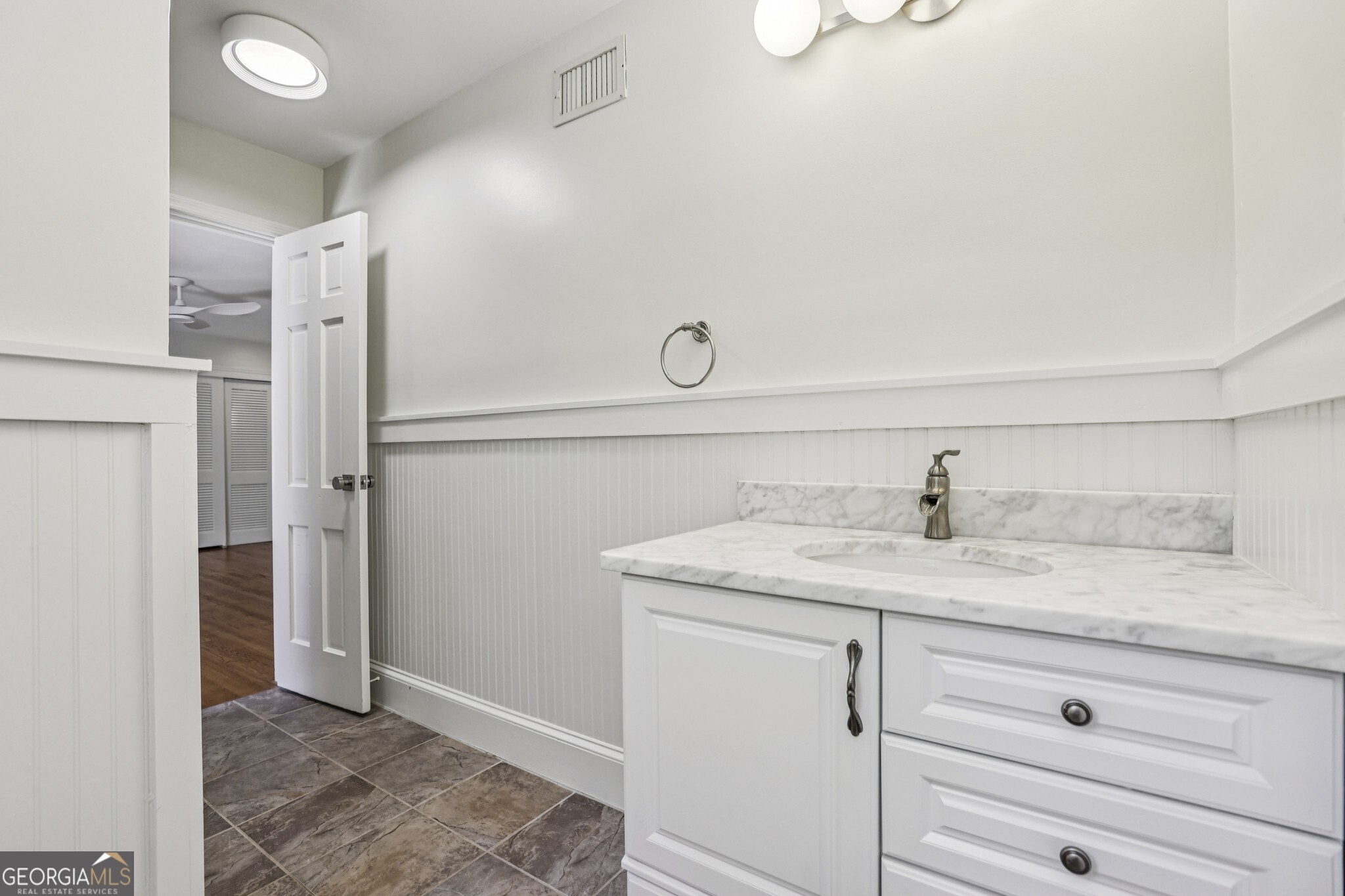 4082 McClatchey Circle NE