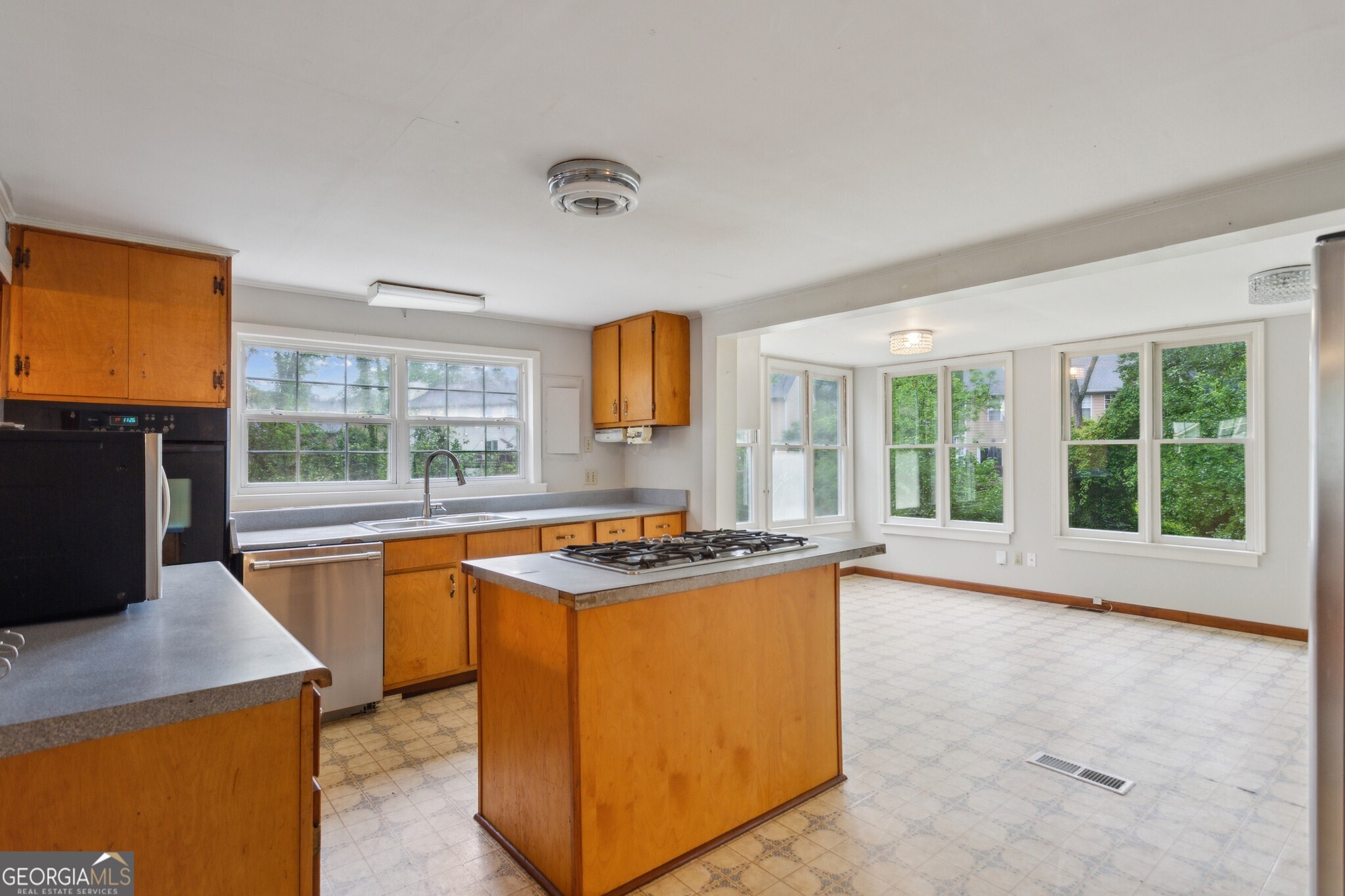 3024 Bob Cox Road, Marietta