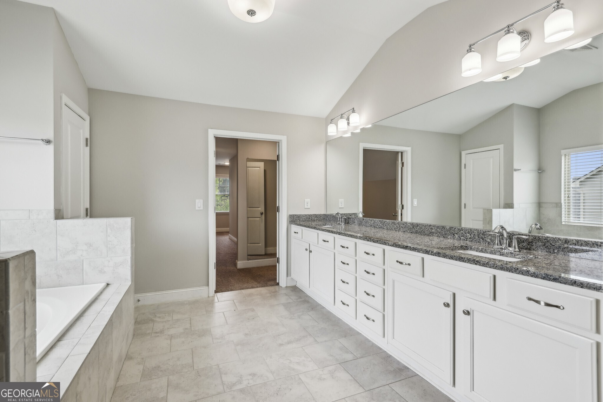 3705 Williams Point Drive, Cumming