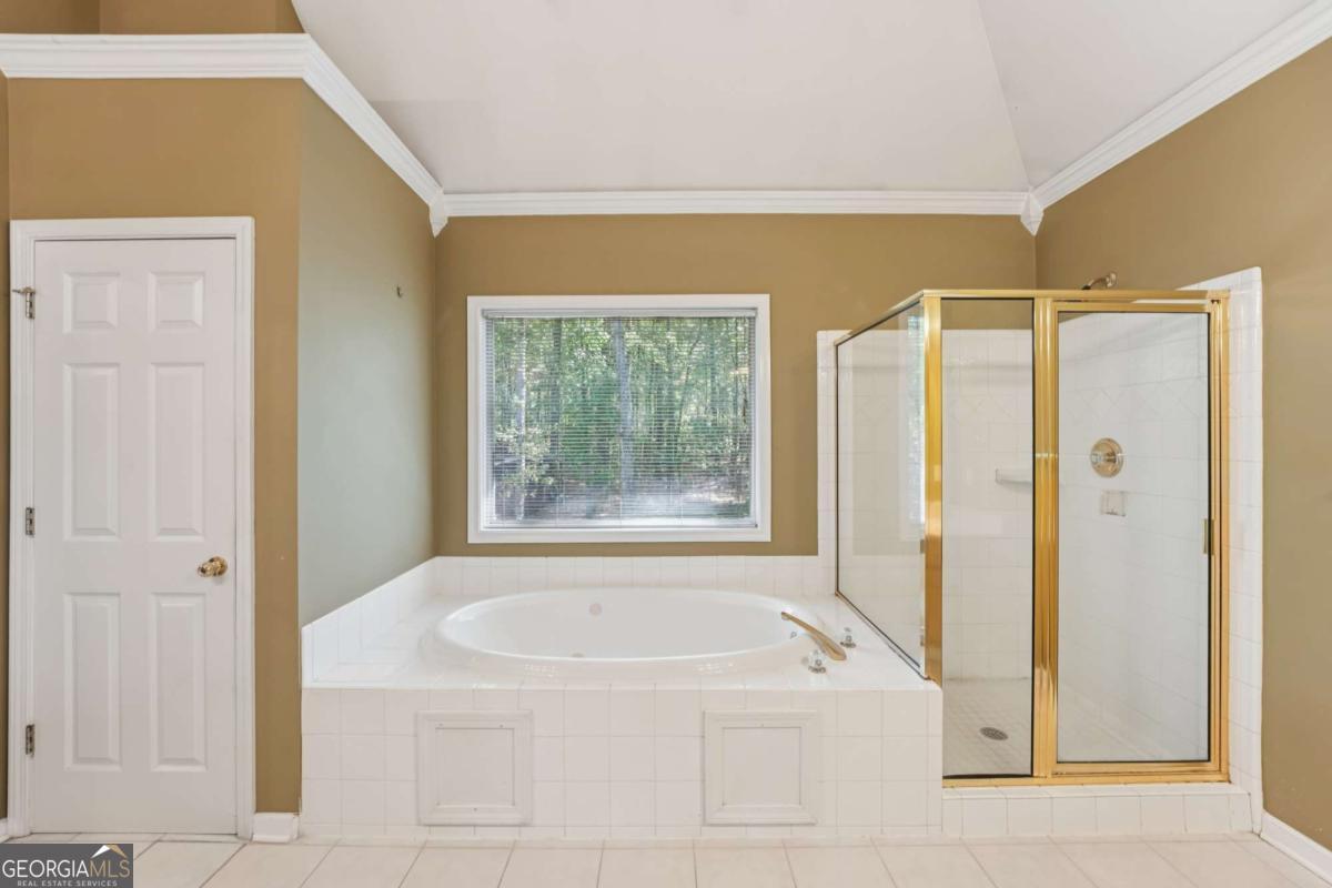 155 Matthew Way, Fayetteville