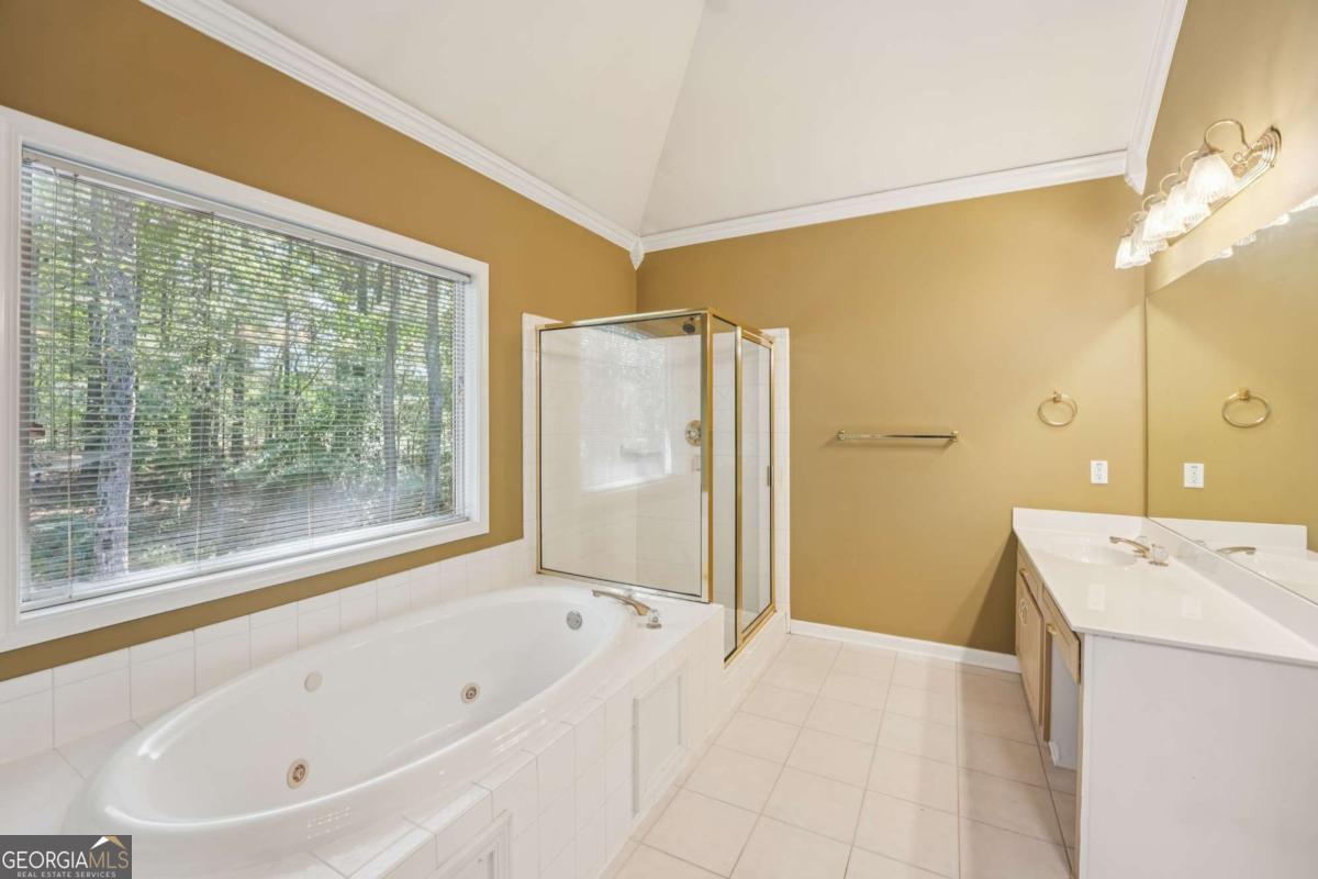 155 Matthew Way, Fayetteville