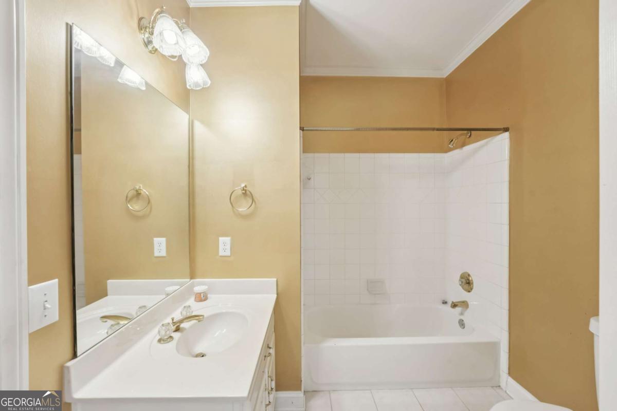 155 Matthew Way, Fayetteville