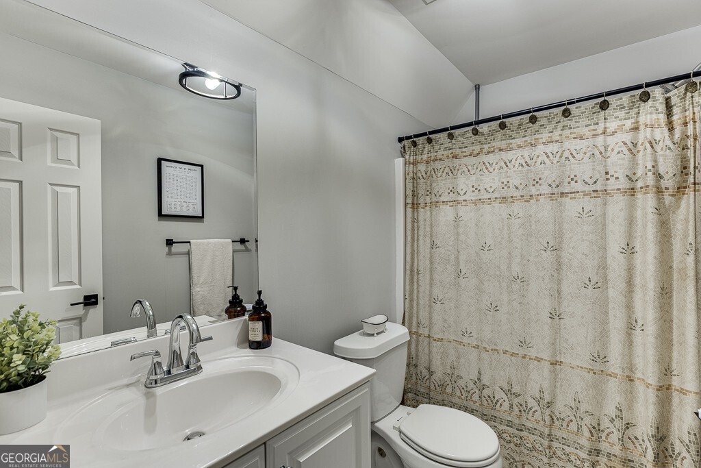 176 Village Drive, Jefferson