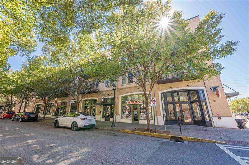 925 Garrett Street SE # 215