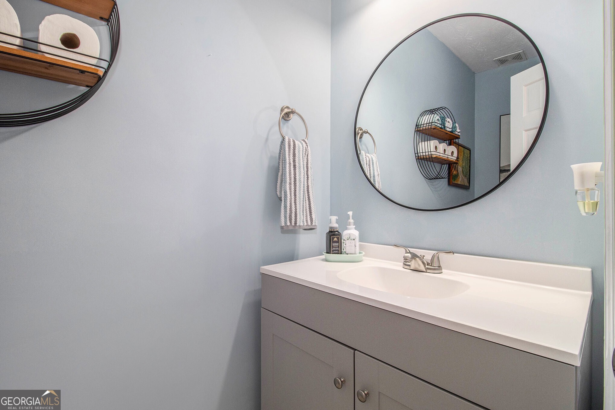 205 Winding River Drive # B, Atlanta Unit: B