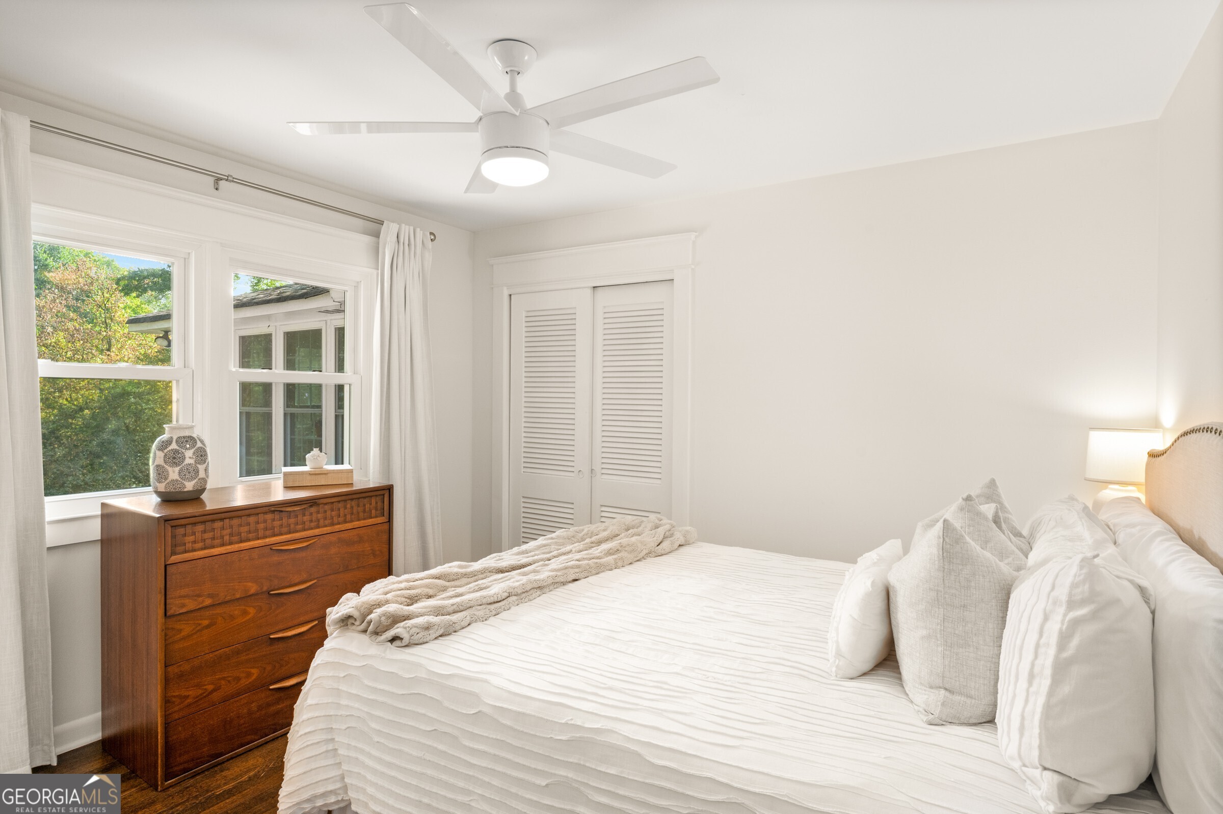 6825 Sunny Brook Lane, Atlanta