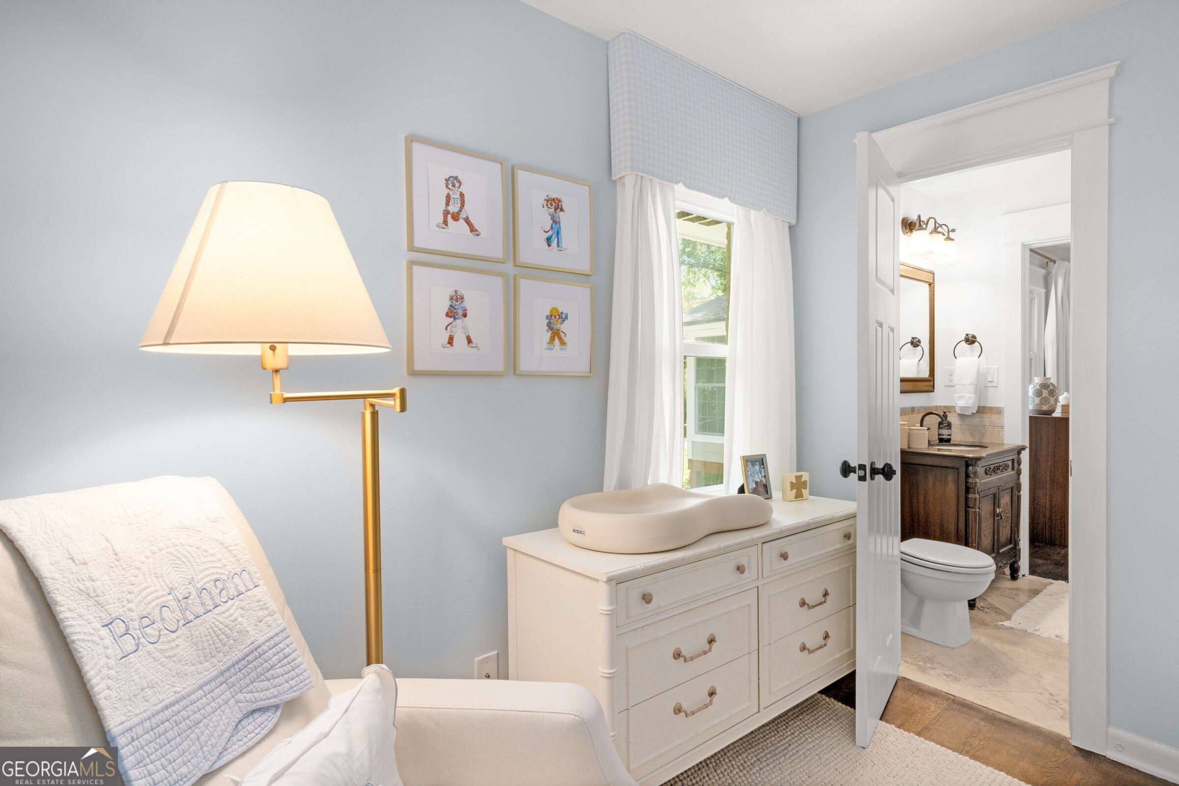 6825 Sunny Brook Lane, Atlanta