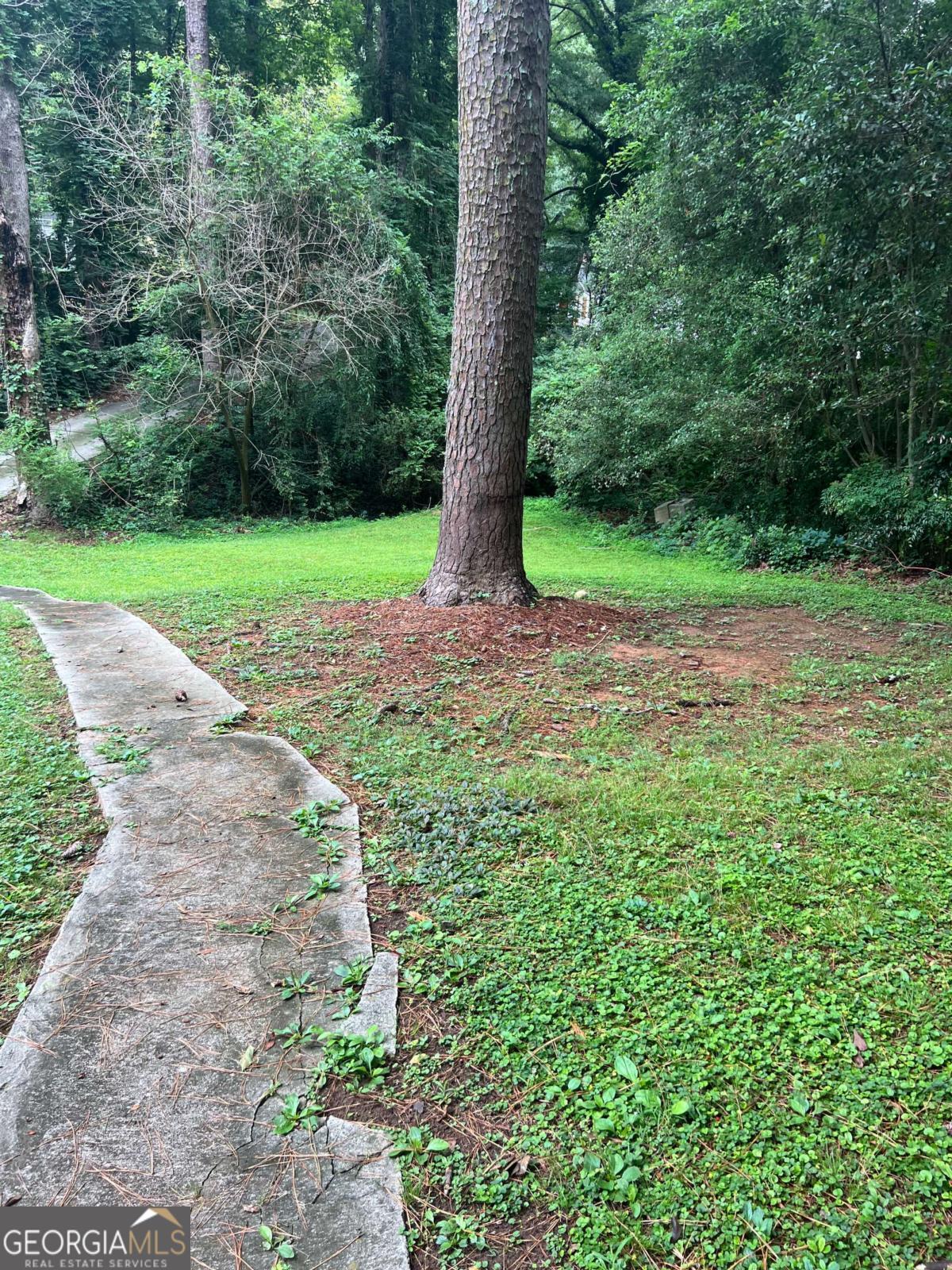 1750 Beechwood Boulevard SW, Atlanta