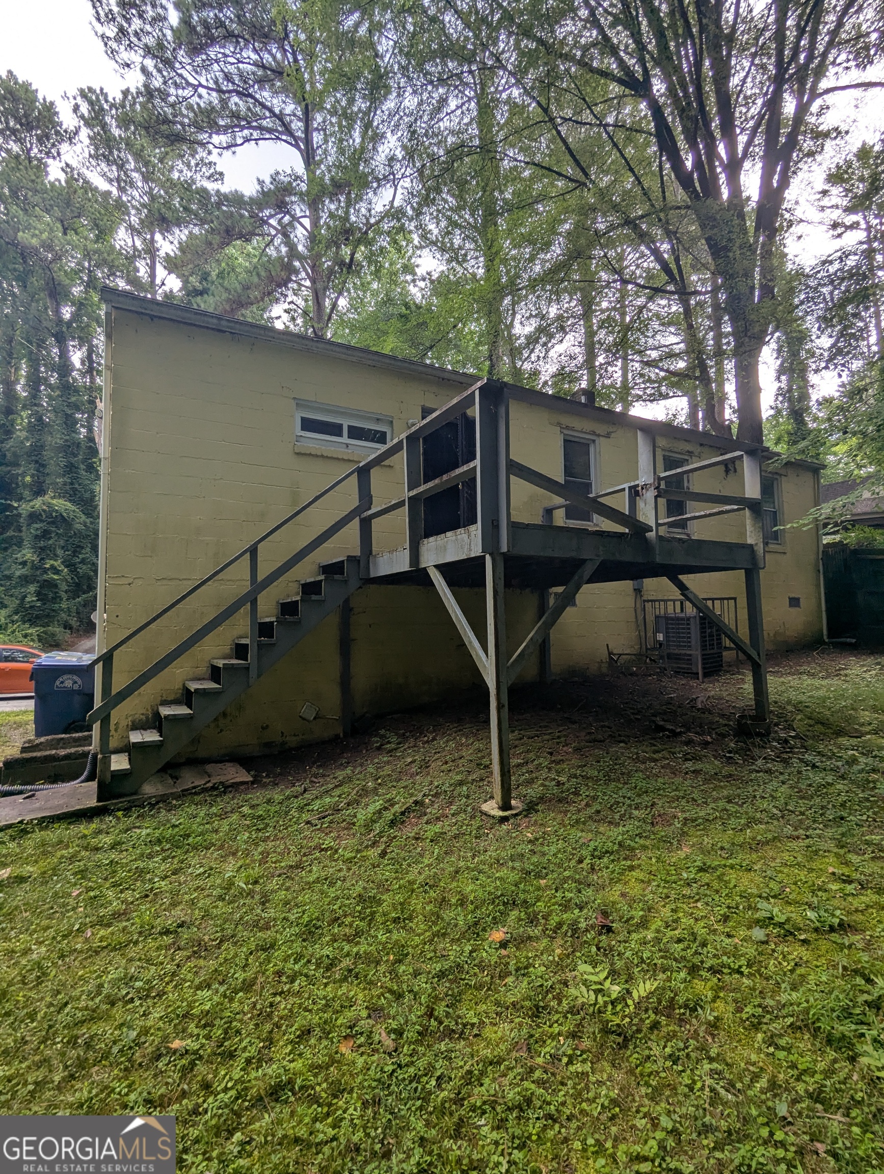 1750 Beechwood Boulevard SW, Atlanta