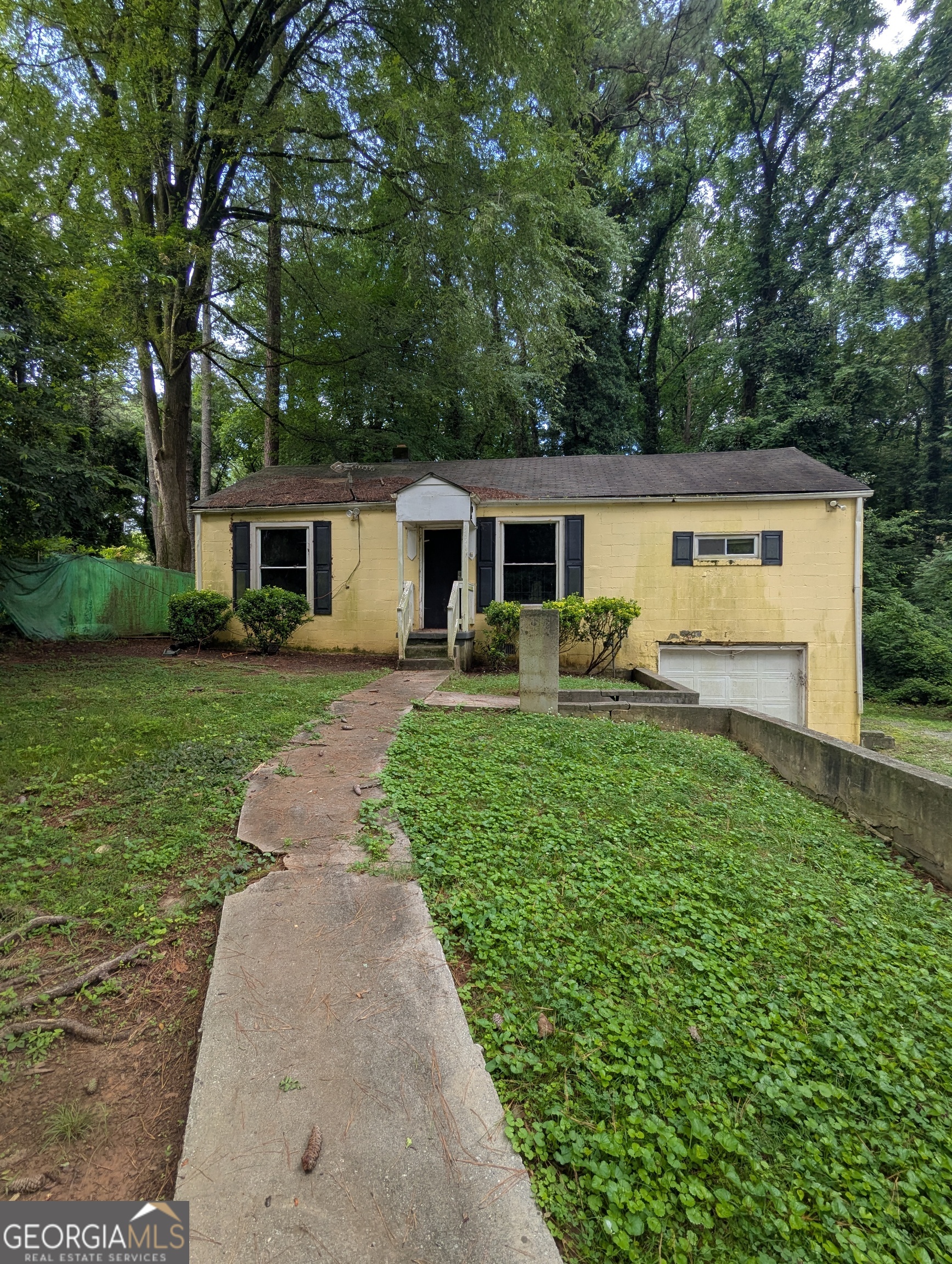 1750 Beechwood Boulevard SW, Atlanta