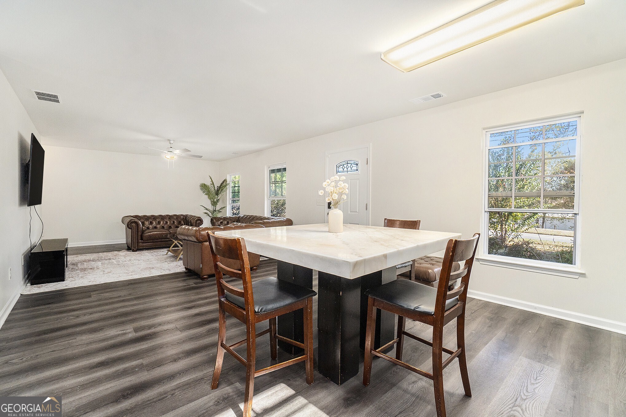 6084 S Gordon Road, Austell