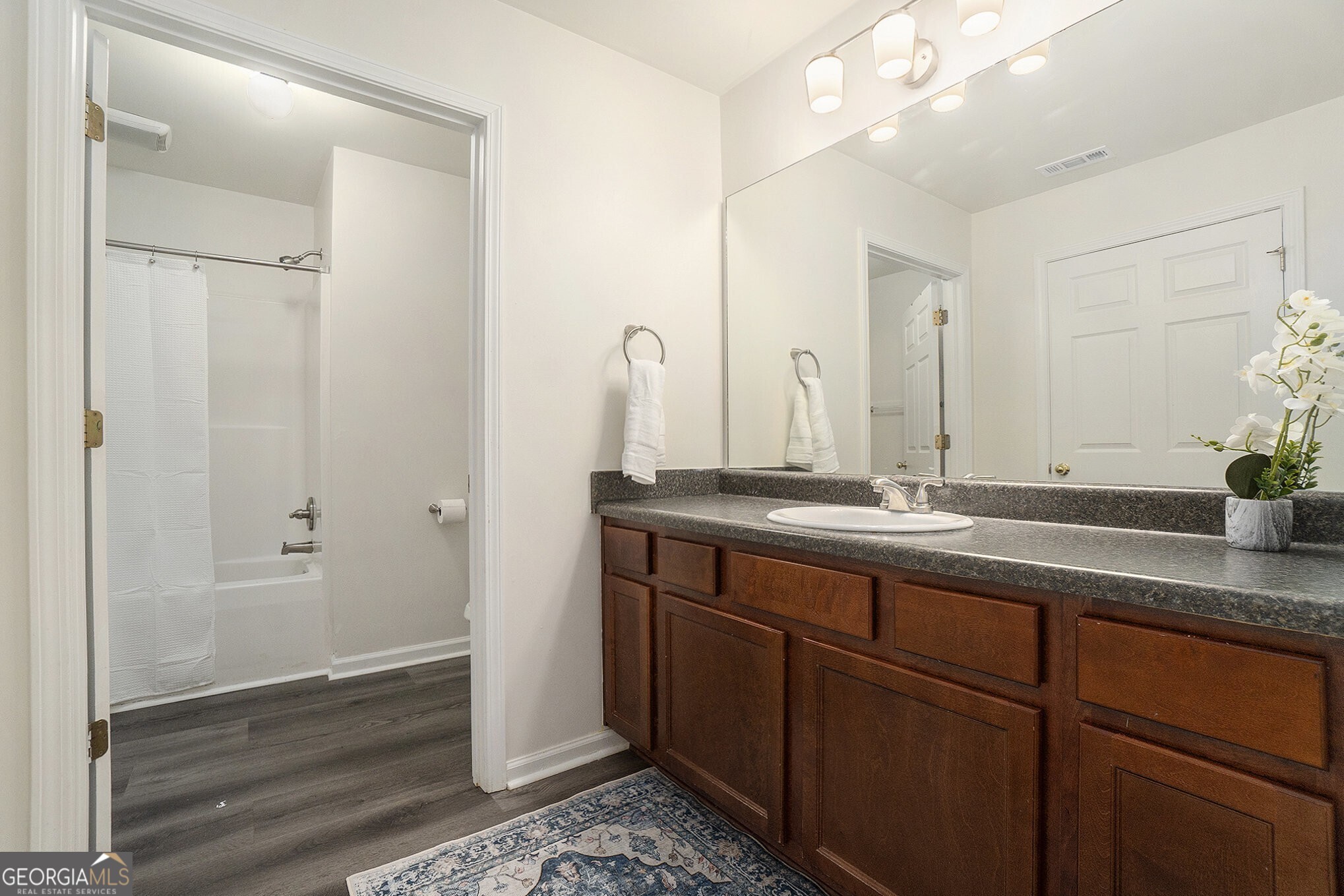 6084 S Gordon Road, Austell