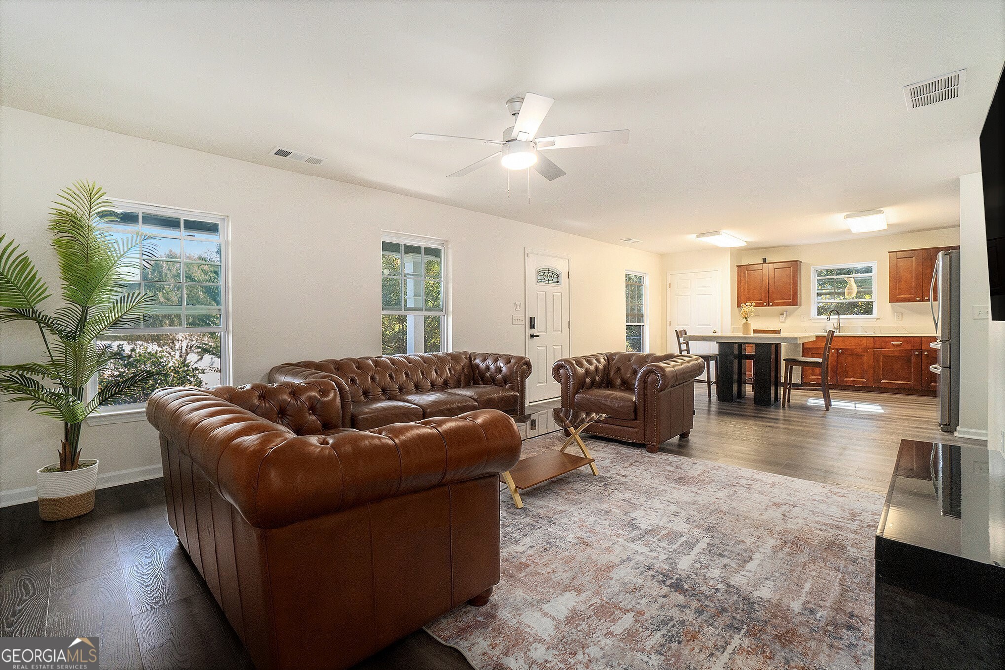 6084 S Gordon Road, Austell