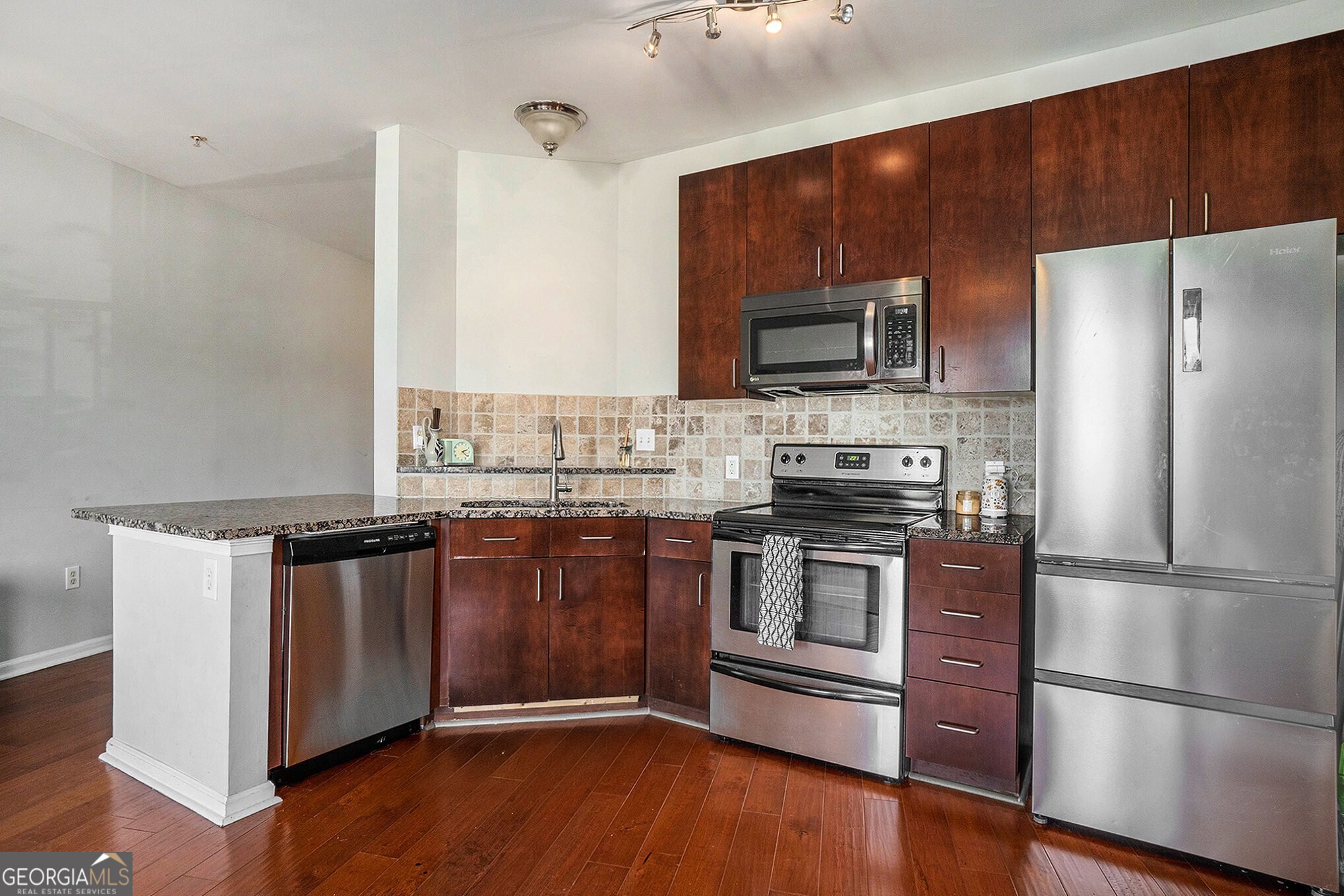 898 Oak Street SW # 3213, Atlanta Unit: 3213
