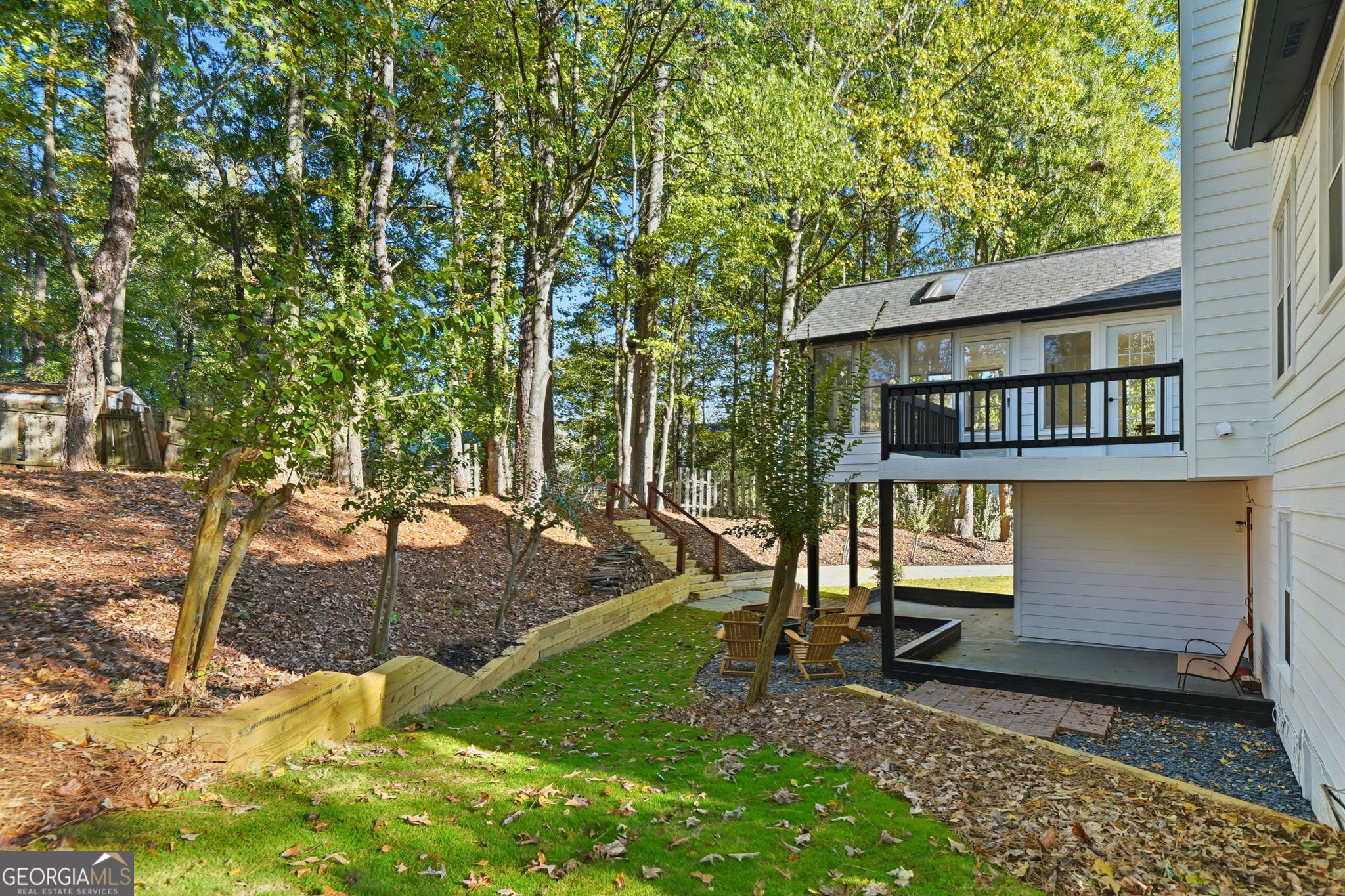 161 Red Oak Lane, Alpharetta