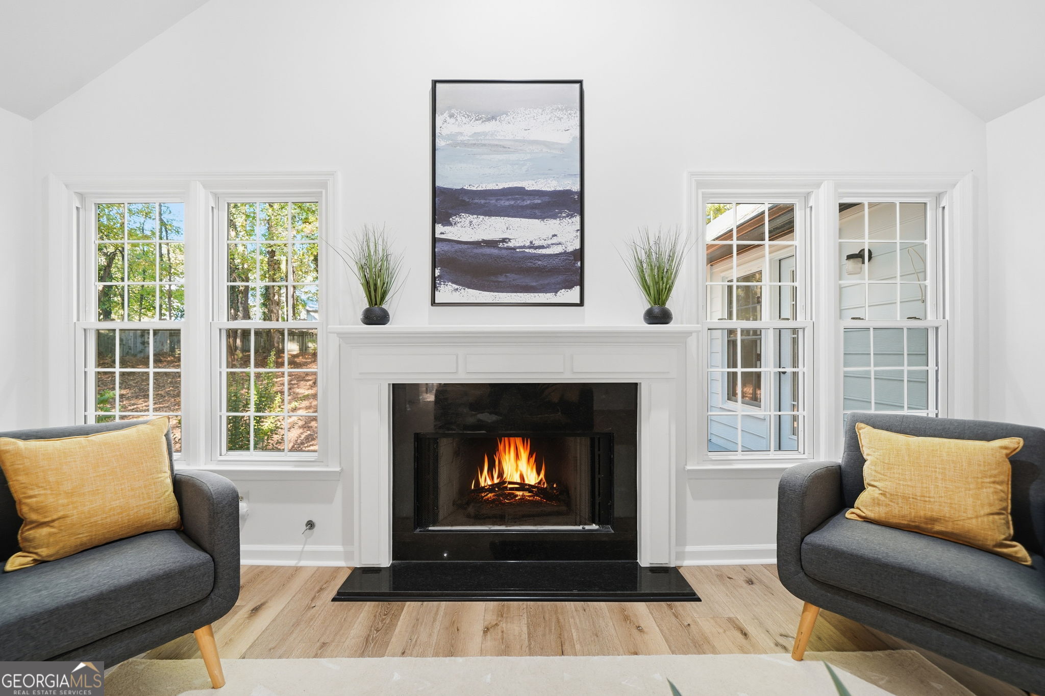 161 Red Oak Lane, Alpharetta