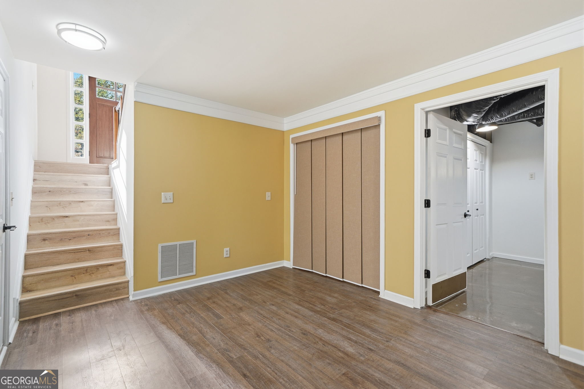 161 Red Oak Lane, Alpharetta