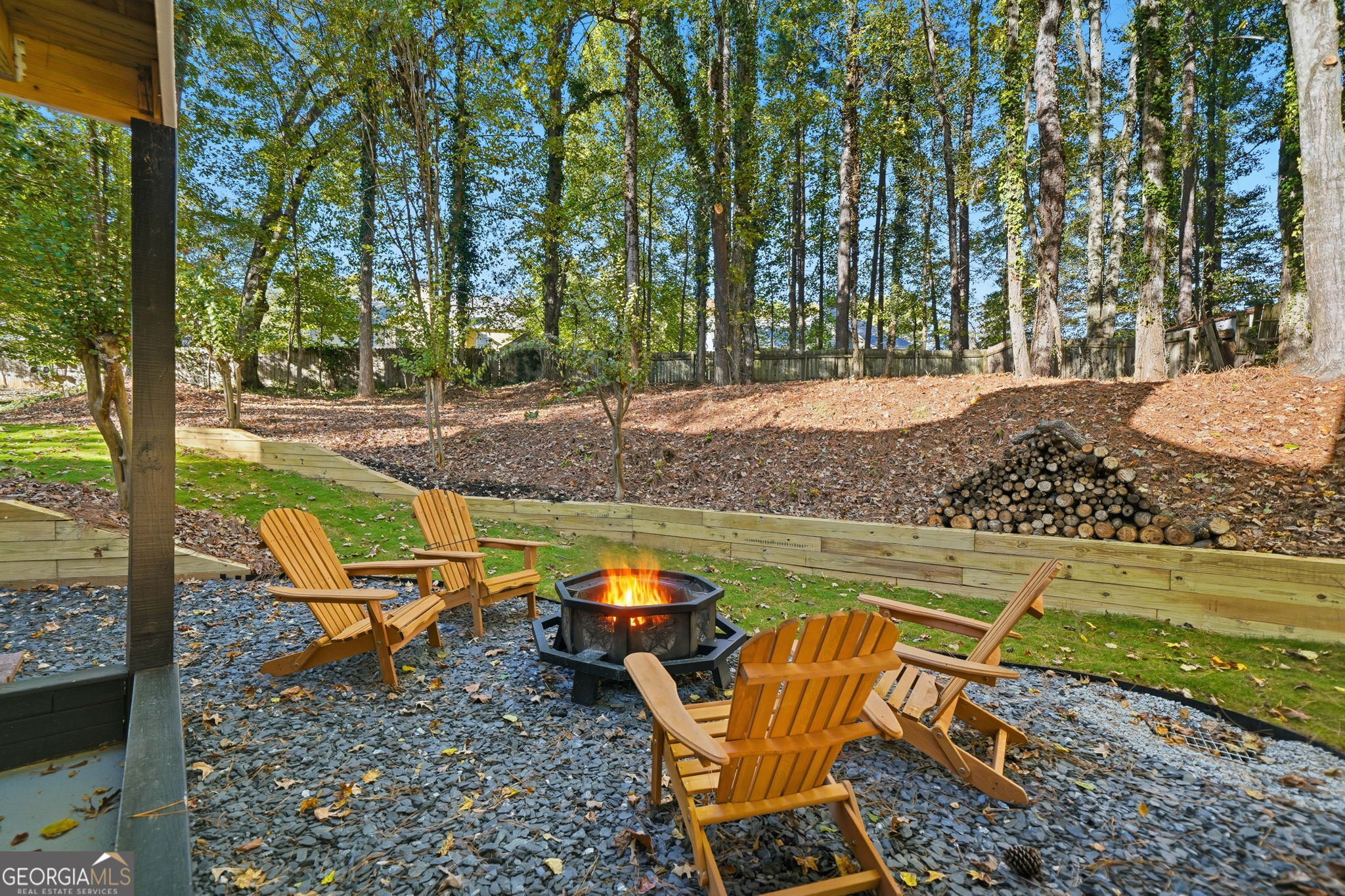 161 Red Oak Lane, Alpharetta