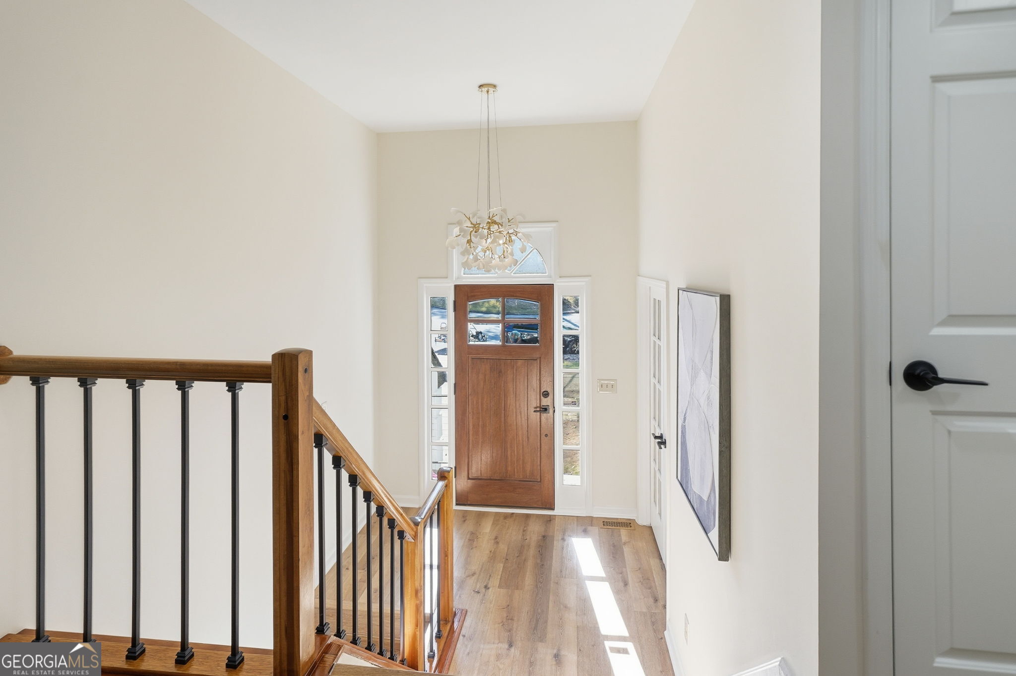 161 Red Oak Lane, Alpharetta