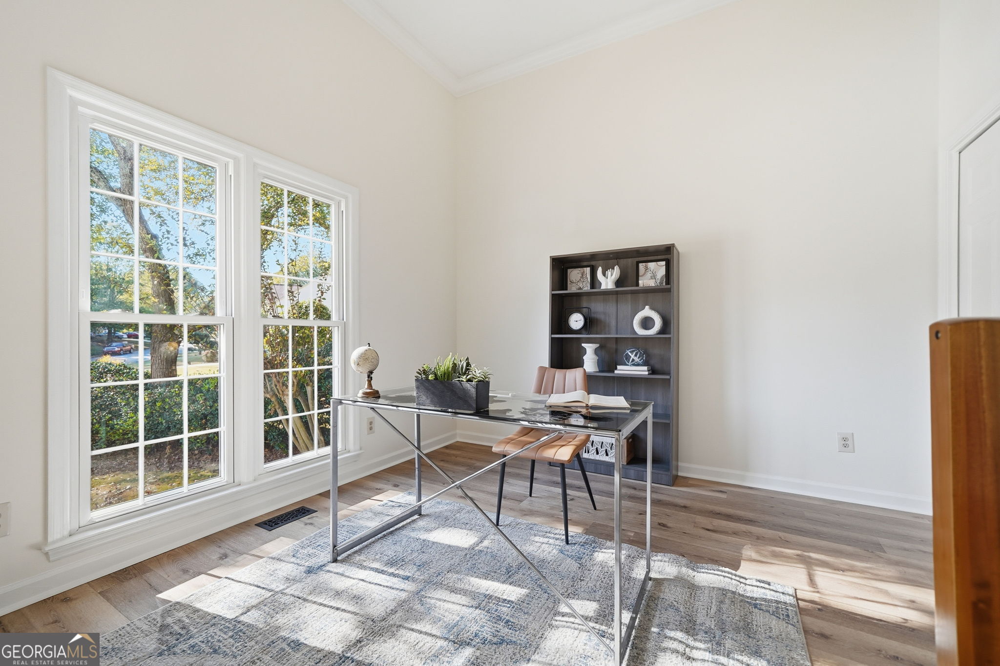 161 Red Oak Lane, Alpharetta